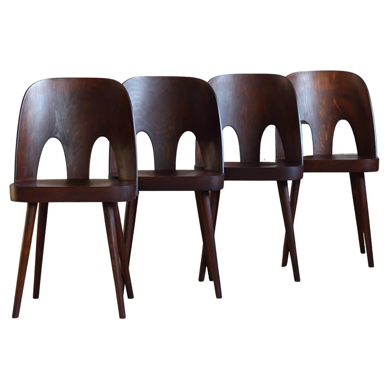 Ensemble de 4 chaises de salle à manger par Oswald Haerdtl, placage de hêtre, finition à l'huile, milieu du siècle dernier en vente