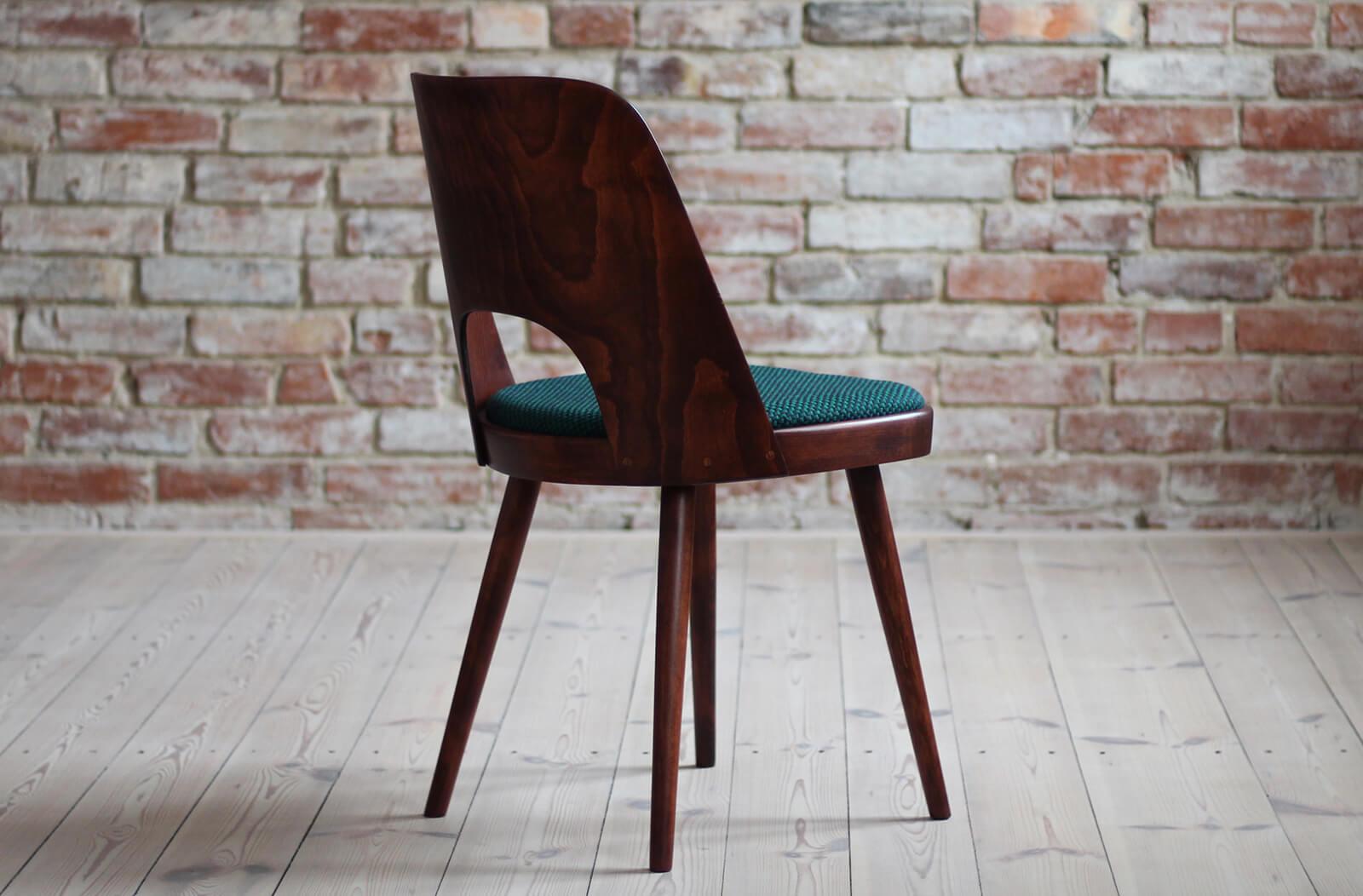 Bentwood Set of 4 Dining Chairs by Oswald Haerdtl, Reupholstered in Kvadrat For Sale