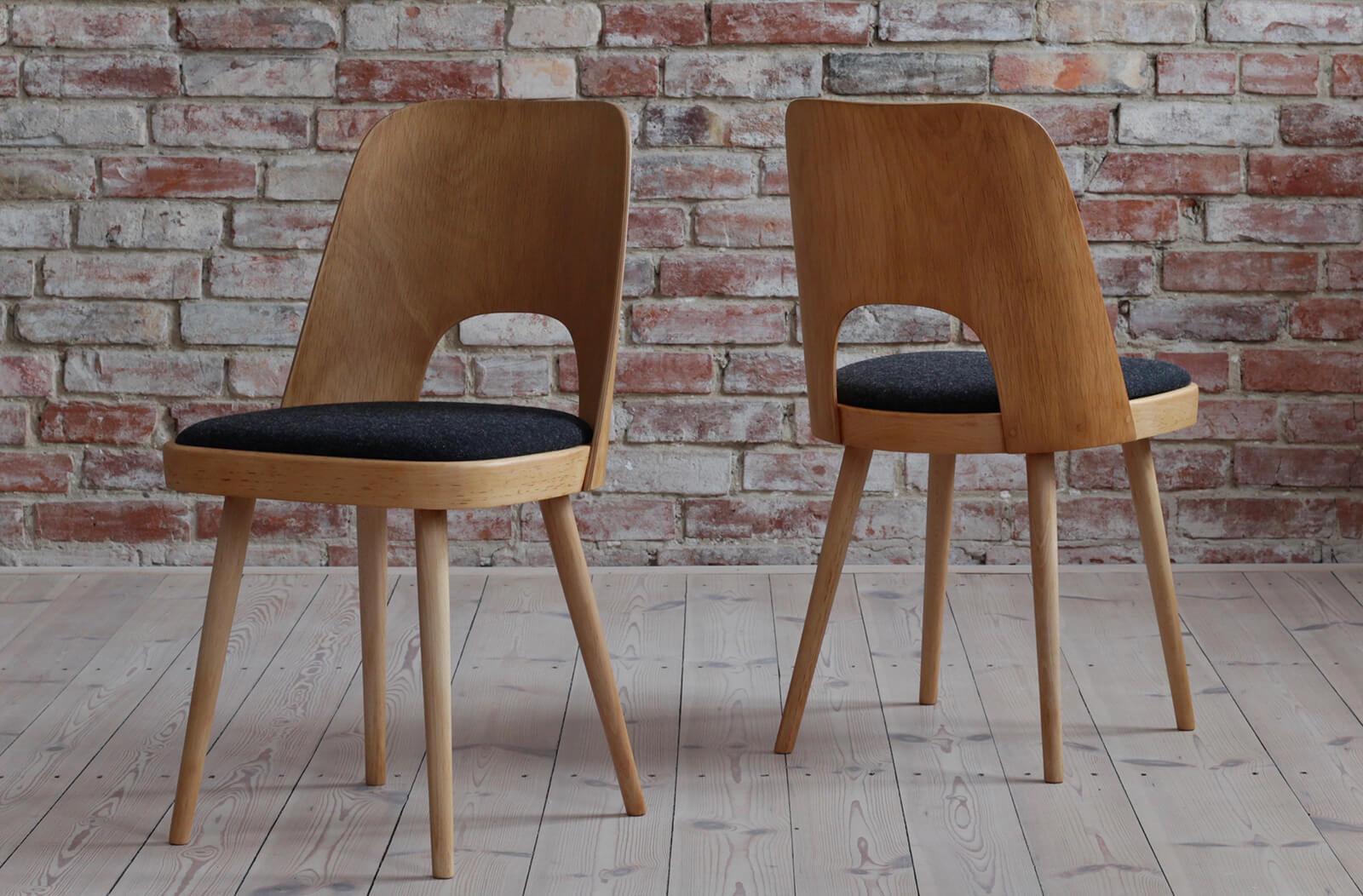 Set of 4 Dining Chairs by Oswald Haerdtl, Reupholstered, Midcentury In Good Condition For Sale In Wrocław, Poland