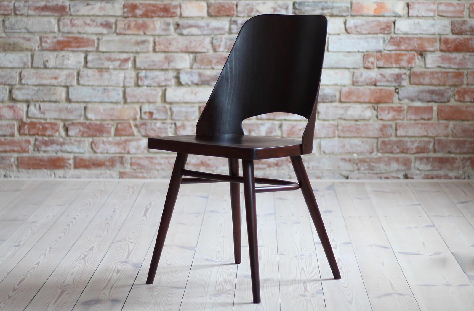 Set of 4 Dining Chairs by Radomir Hofman for TON, Model 514, Beech Veneer For Sale 4