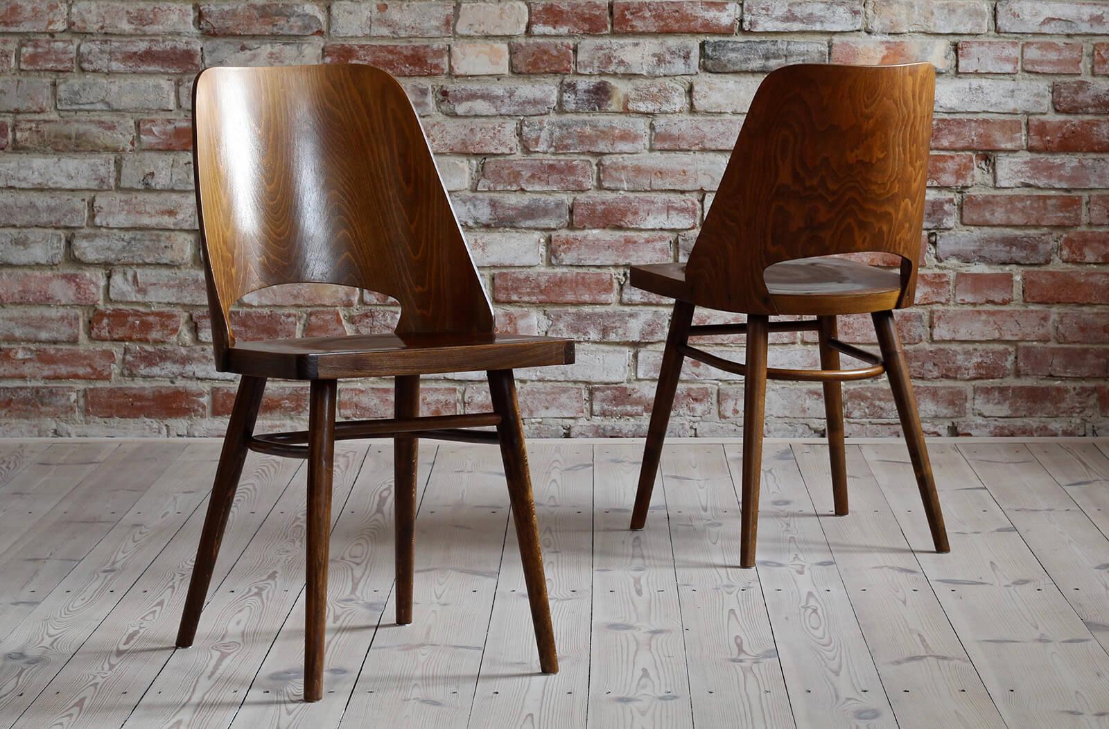 Czech Set of 4 Dining Chairs by Radomir Hofman for TON, Model 514, Beech Veneer For Sale