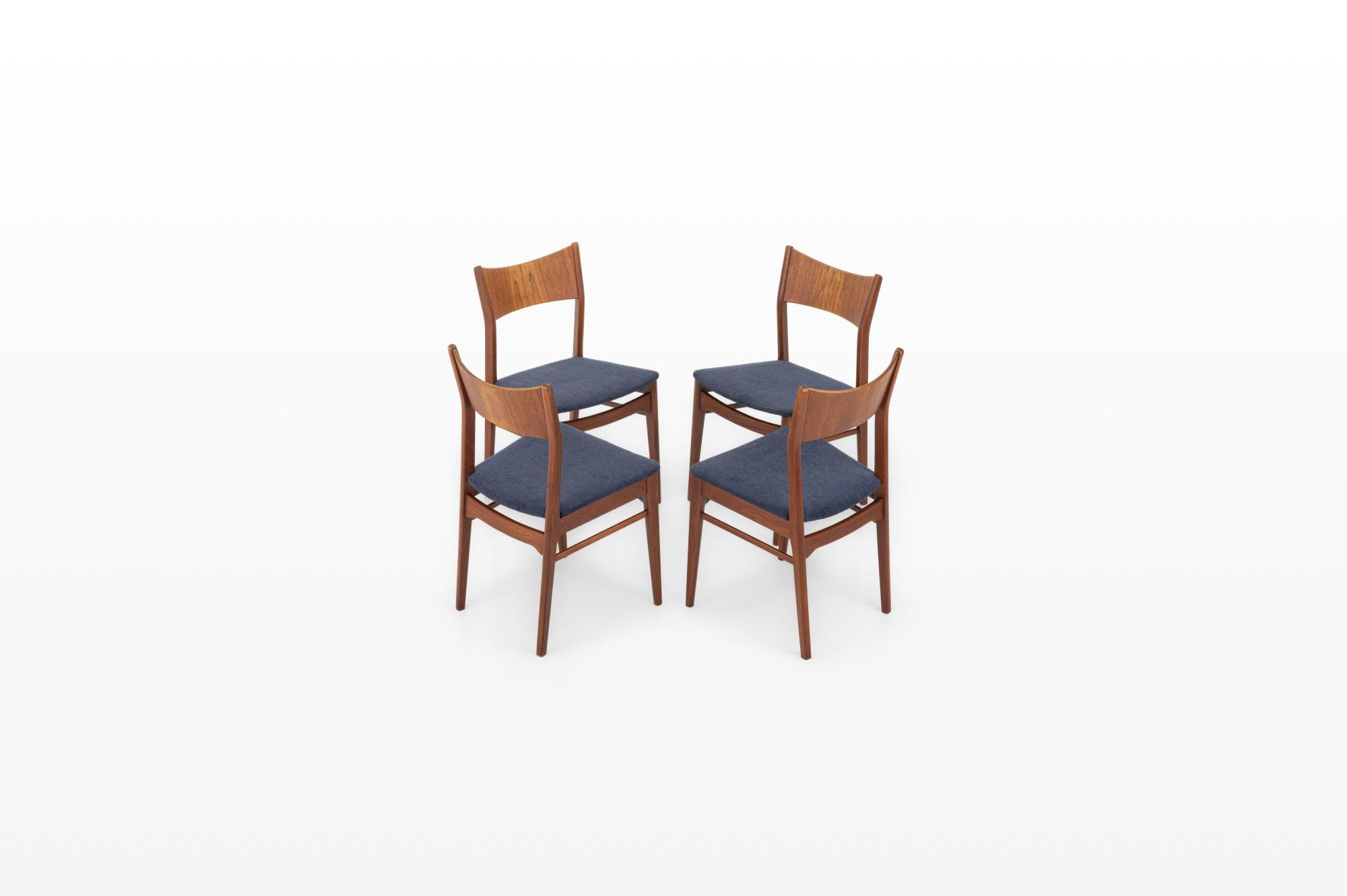 Scandinavian Modern Set of 4 dining chairs by Sorø Stolefabrik, Denmark 1960s