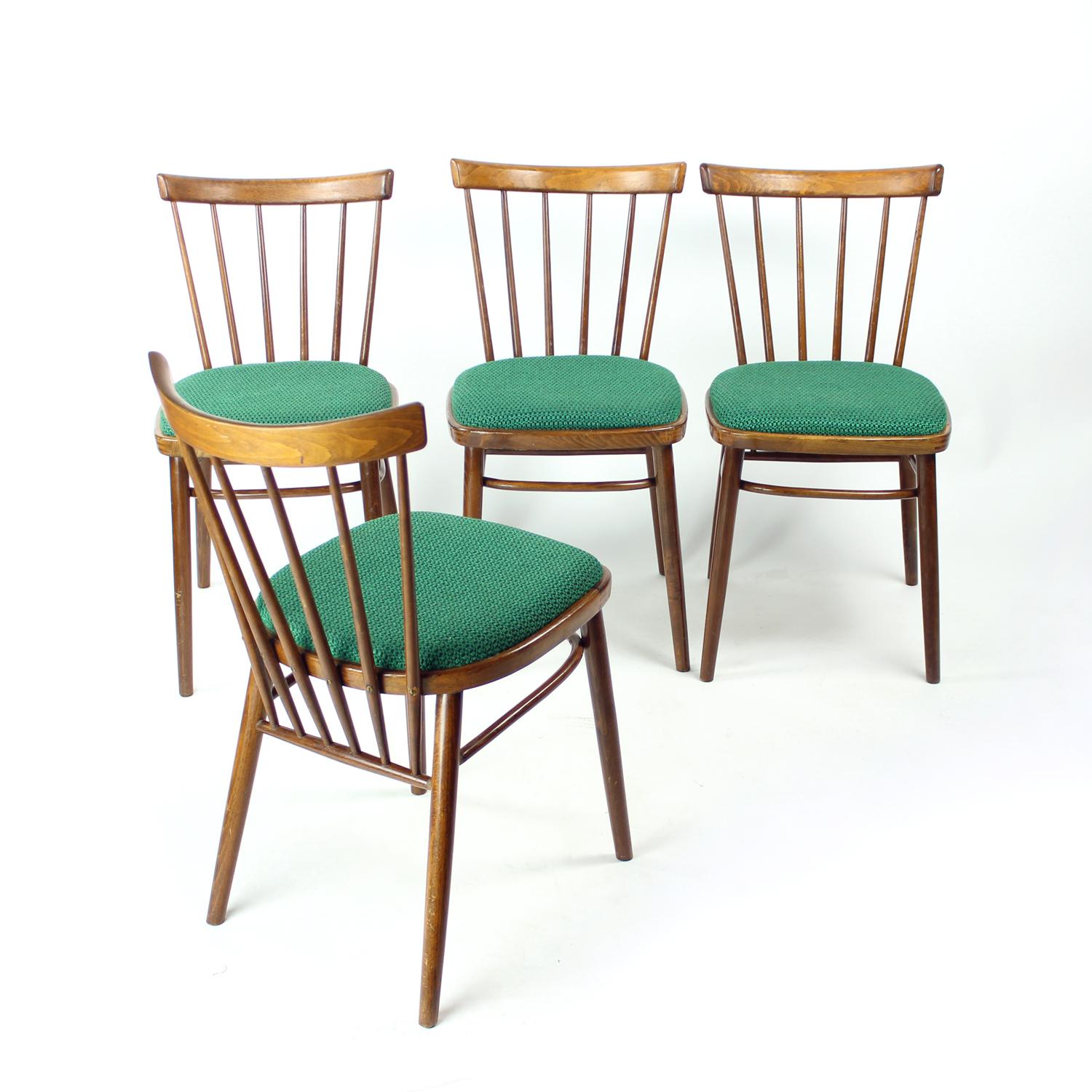 Juego De 4 Sillas De Comedor De Tatra, Checoslovaquia Años 60 en Bueno estado para la venta en Zohor, SK