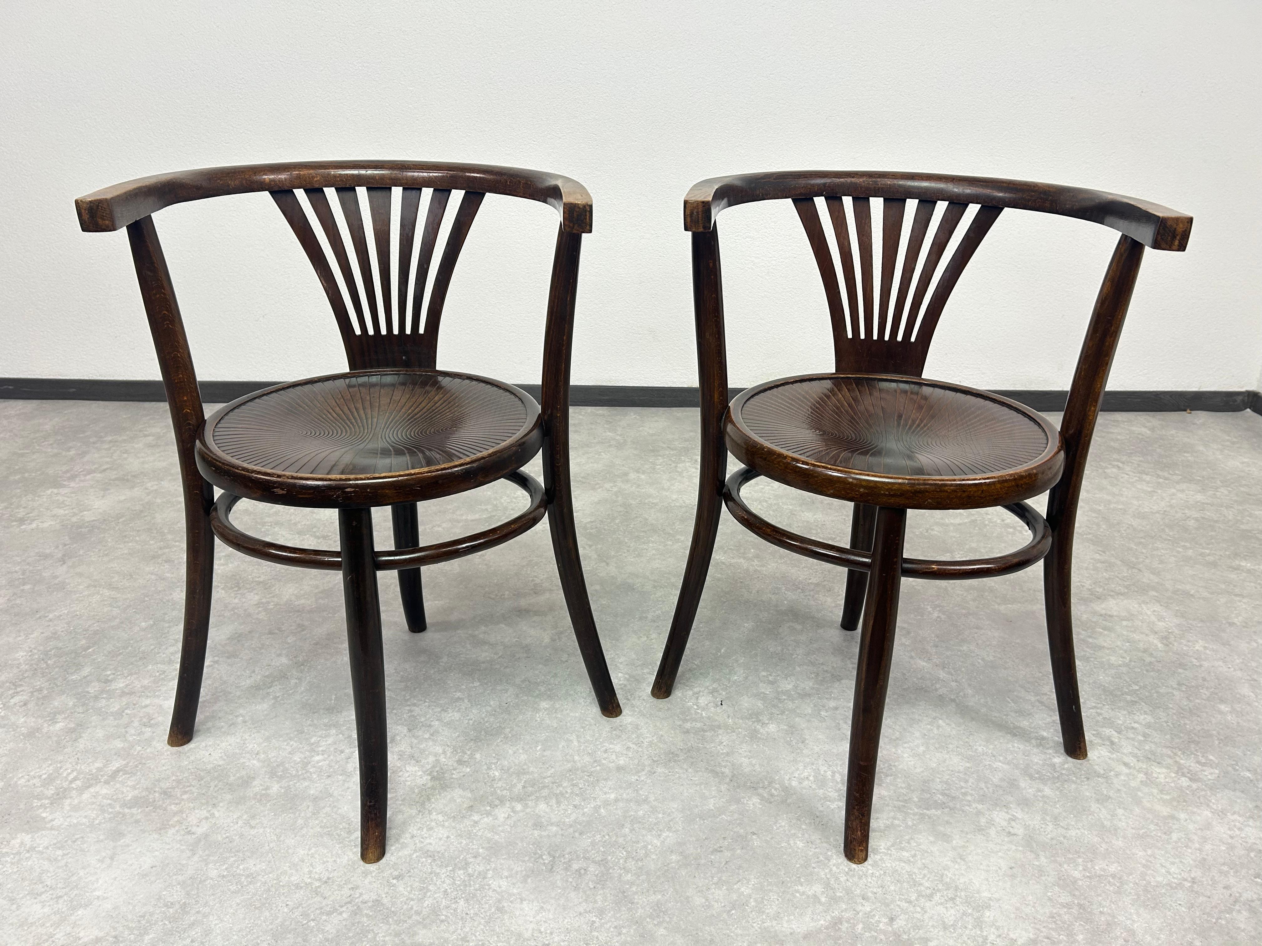 Secessione di Vienna Set di 4 sedie da pranzo di Thonet Debrecen in vendita