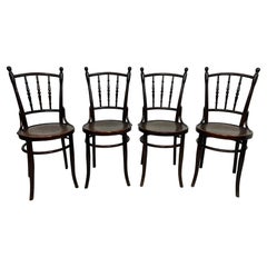 Juego de 4 sillas de comedor de Thonet Mundus