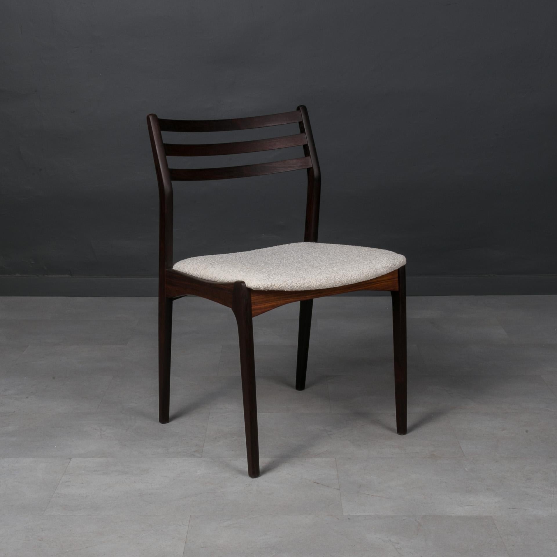 Set of 4 Dining Chairs by Vestervig Eriksen, 1960s, Fully Renovated For Sale 1