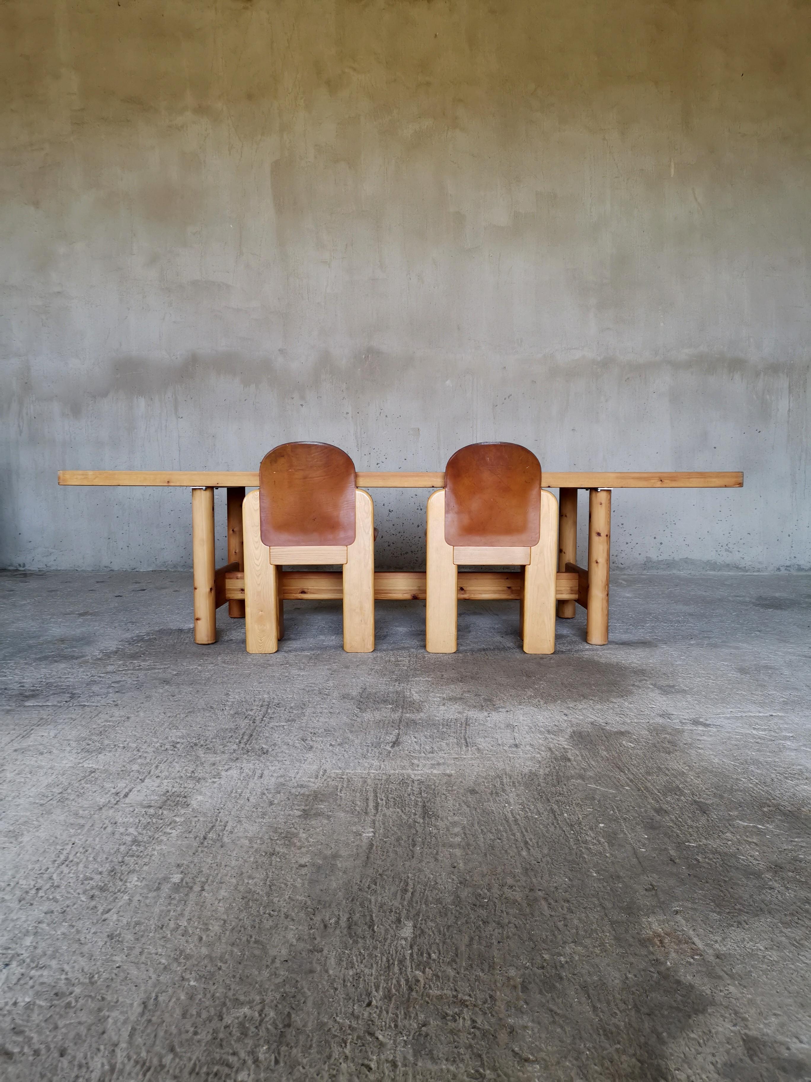 Ensemble de 4 chaises de salle à manger design Silvio Coppola pour Fratelli Montina, Italie, années 1970 en vente 5