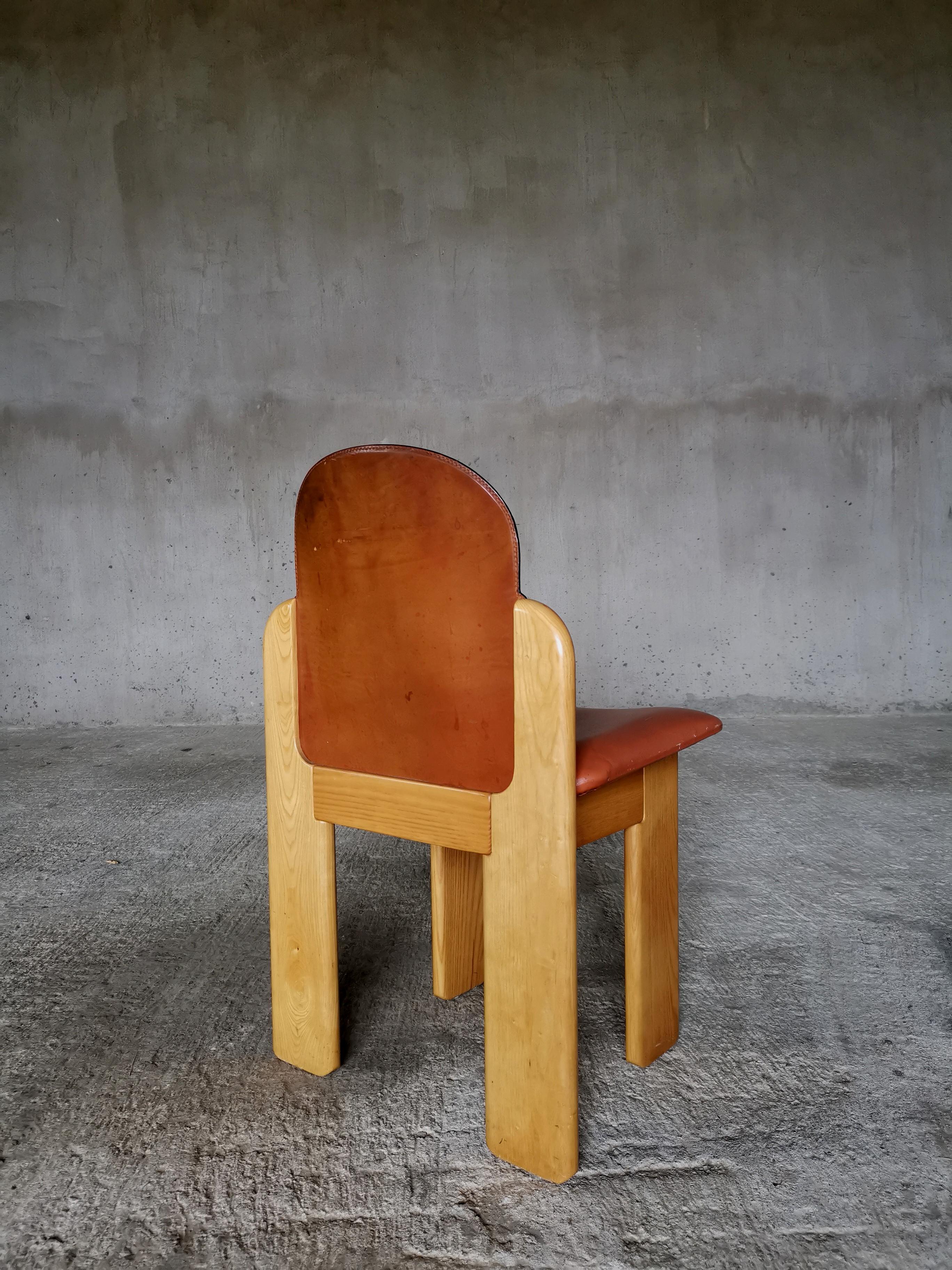 Cuir Ensemble de 4 chaises de salle à manger design Silvio Coppola pour Fratelli Montina, Italie, années 1970 en vente