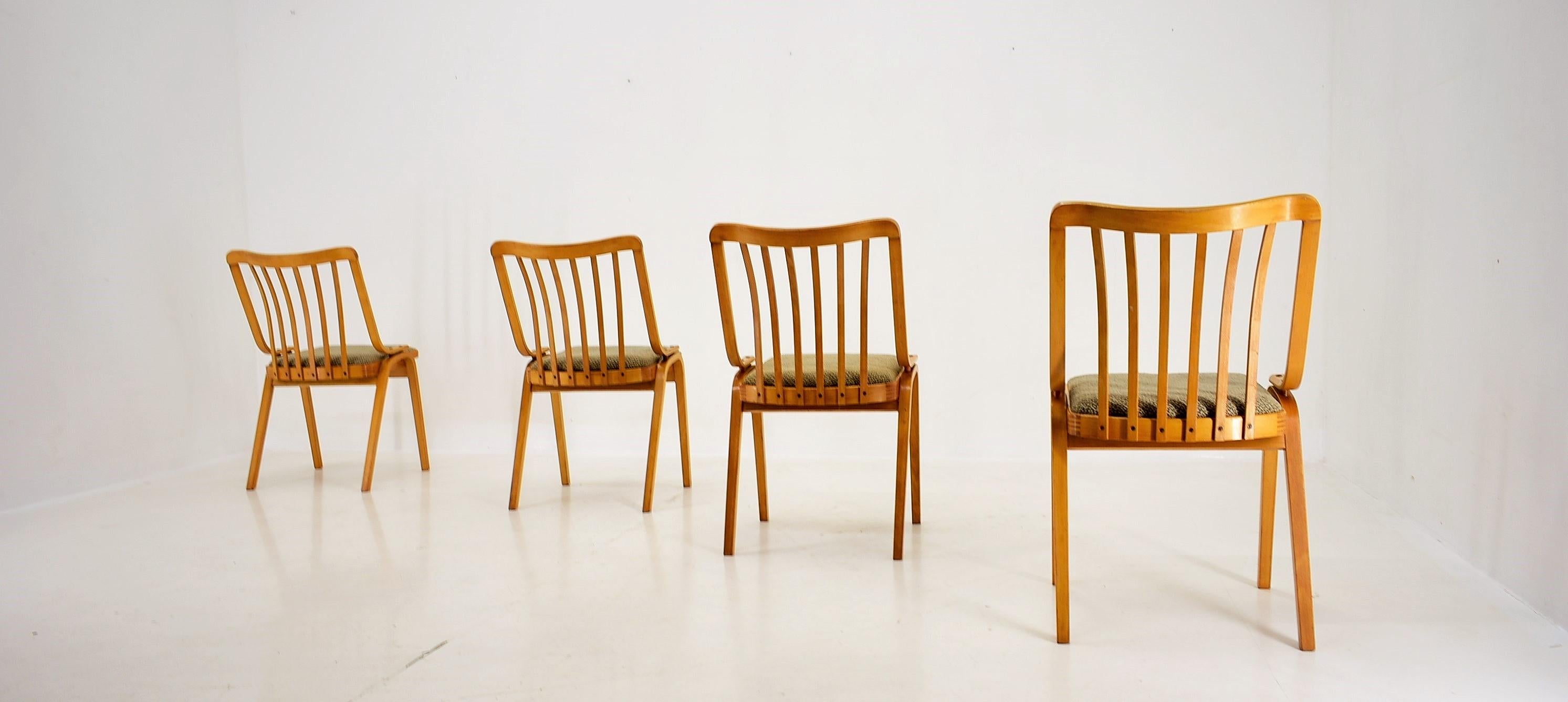 Ensemble de 4 chaises de salle à manger Design/One, années 1960 en vente 4