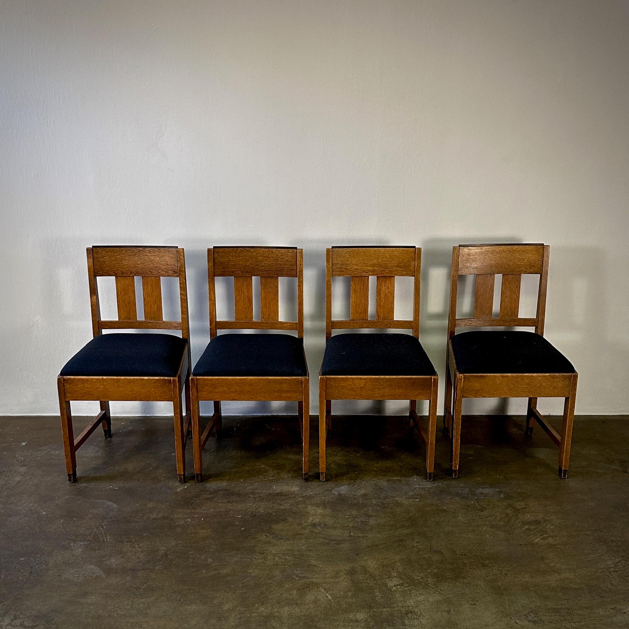 Set di 4 sedie da pranzo in vendita 1