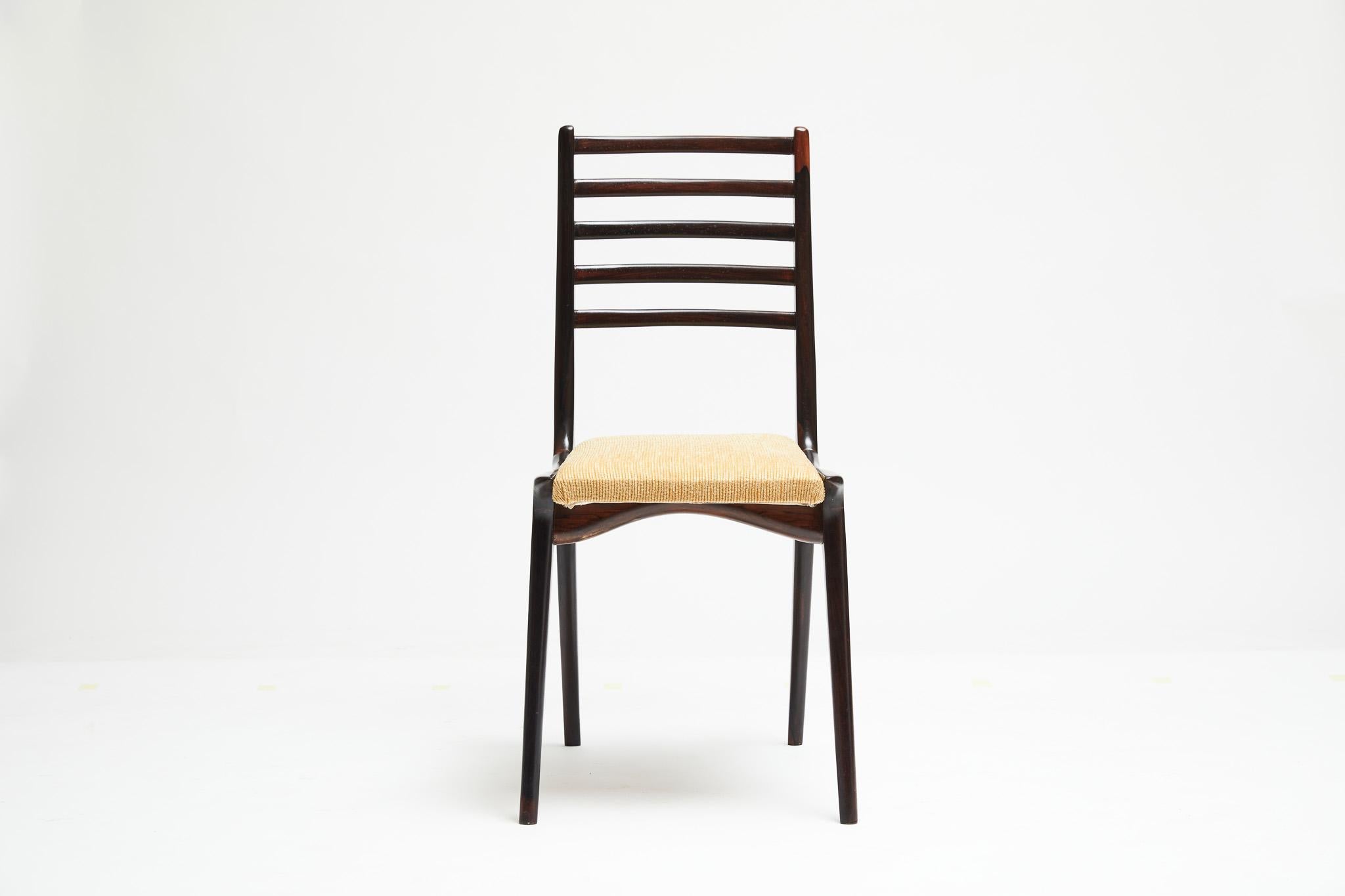 Mid-Century Modern Set of two Chairs in Hardwood & Beige Linen by Carlo Hauner 3