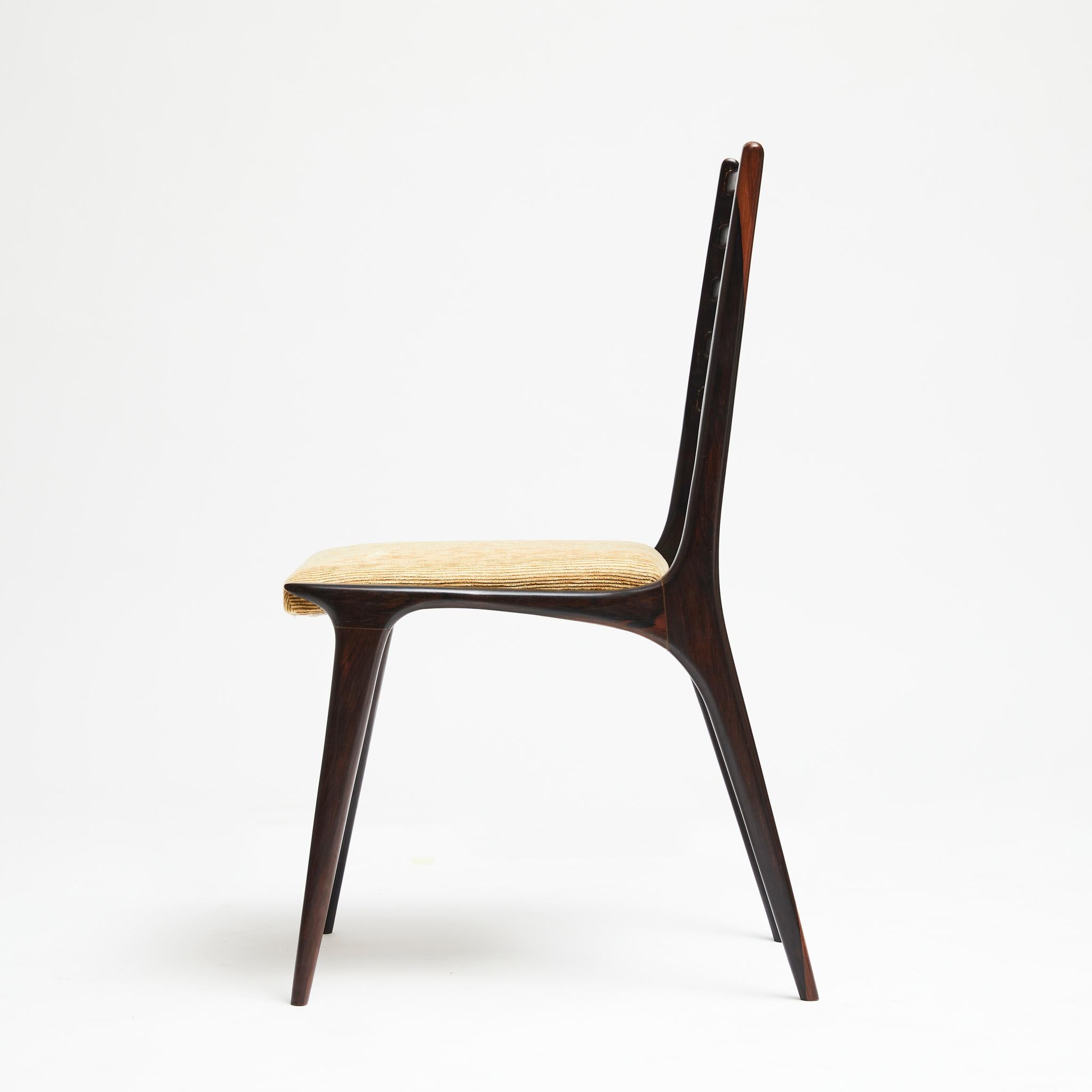 Mid-Century Modern Set of two Chairs in Hardwood & Beige Linen by Carlo Hauner 9