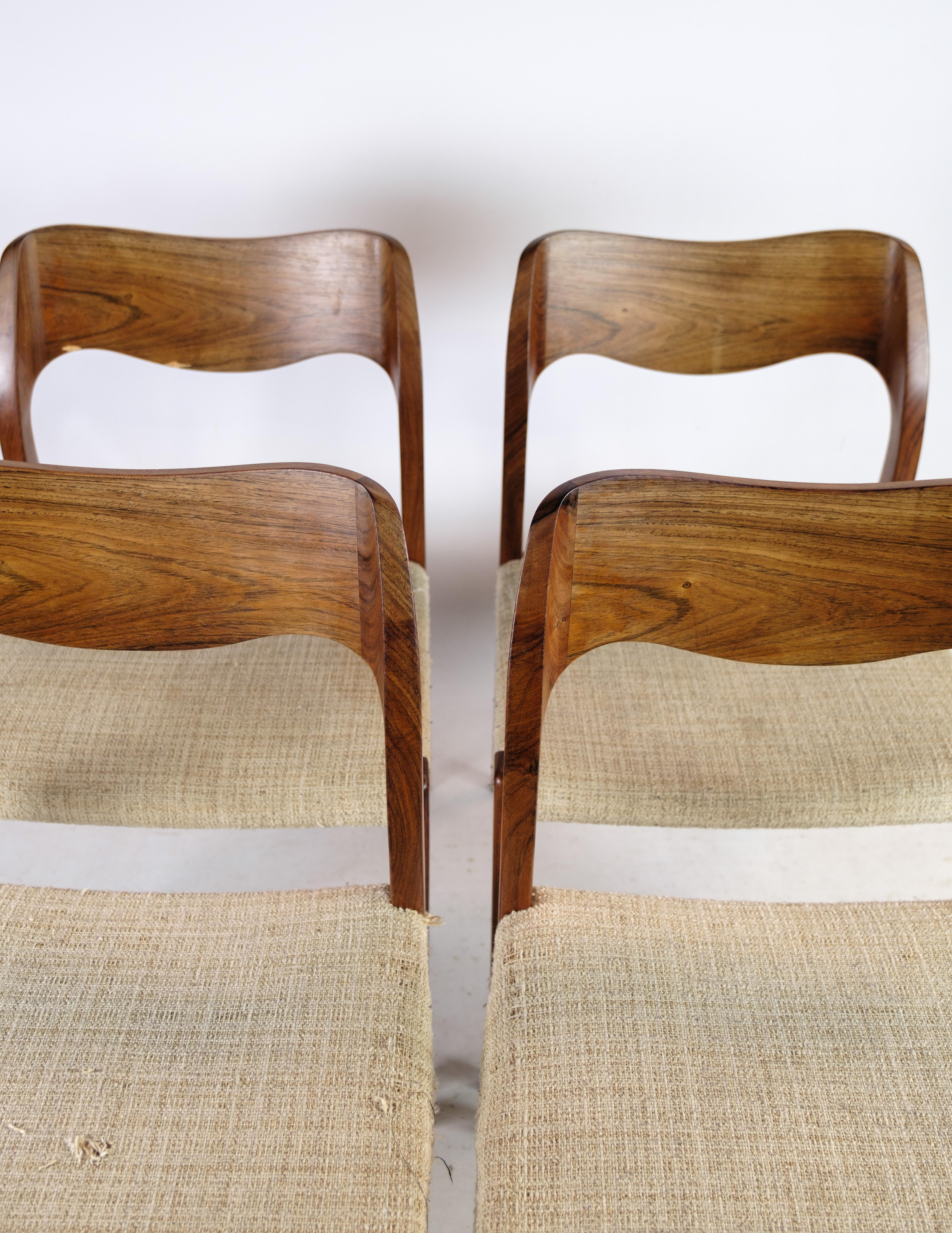 Danish Mid-Century Modern Set of 4 Dining Chairs in Rosewood, Model 71, N.O Møller