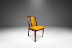 Satz von 4 Esszimmerstühlen aus Nussbaumholz in der Art von Edward Wormley, USA, ca. 1960er Jahre