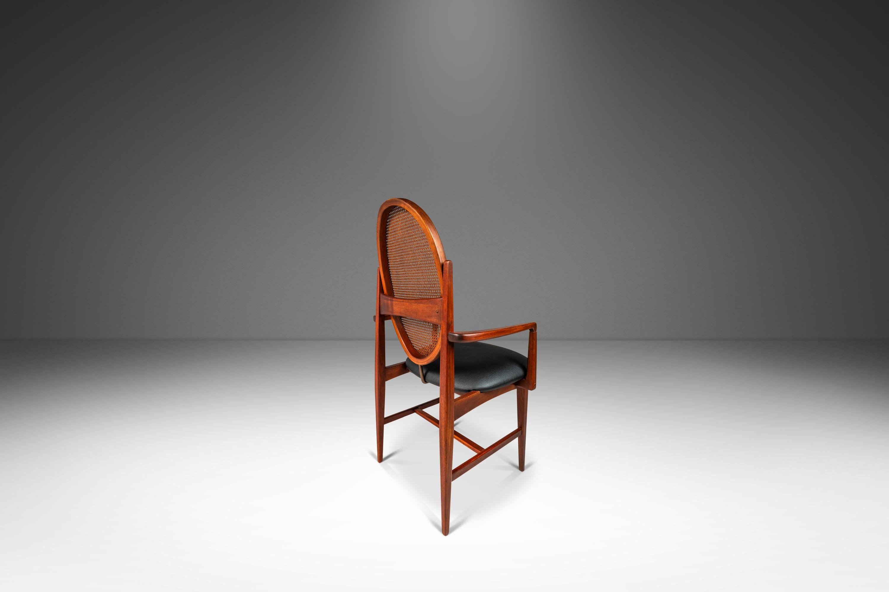 Set di 4 sedie da pranzo in noce, Milo Baughman per Directional Furniture, anni '60 in vendita 1