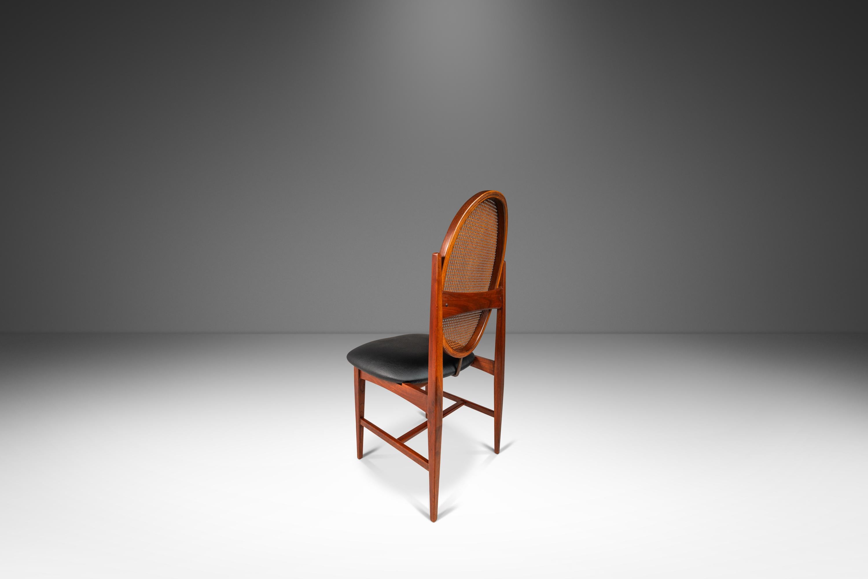 Set di 4 sedie da pranzo in noce, Milo Baughman per Directional Furniture, anni '60 in vendita 2