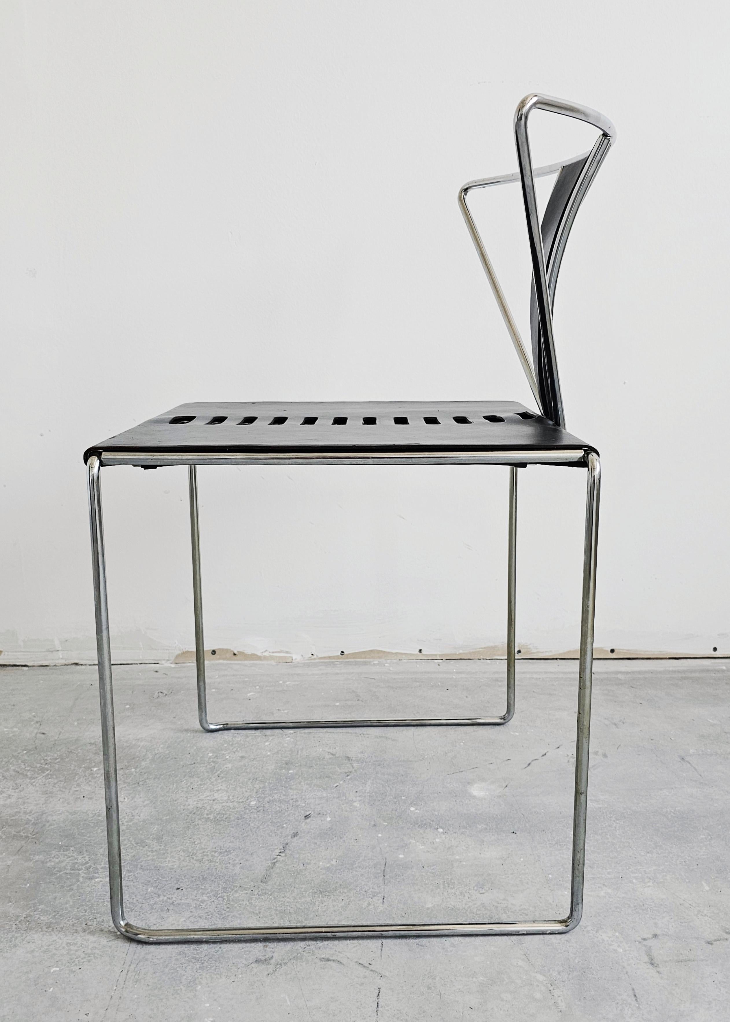 Ensemble de 4 chaises de salle à manger Side conçu par Kazuhide Takahama pour Gavina, Italie en vente 3