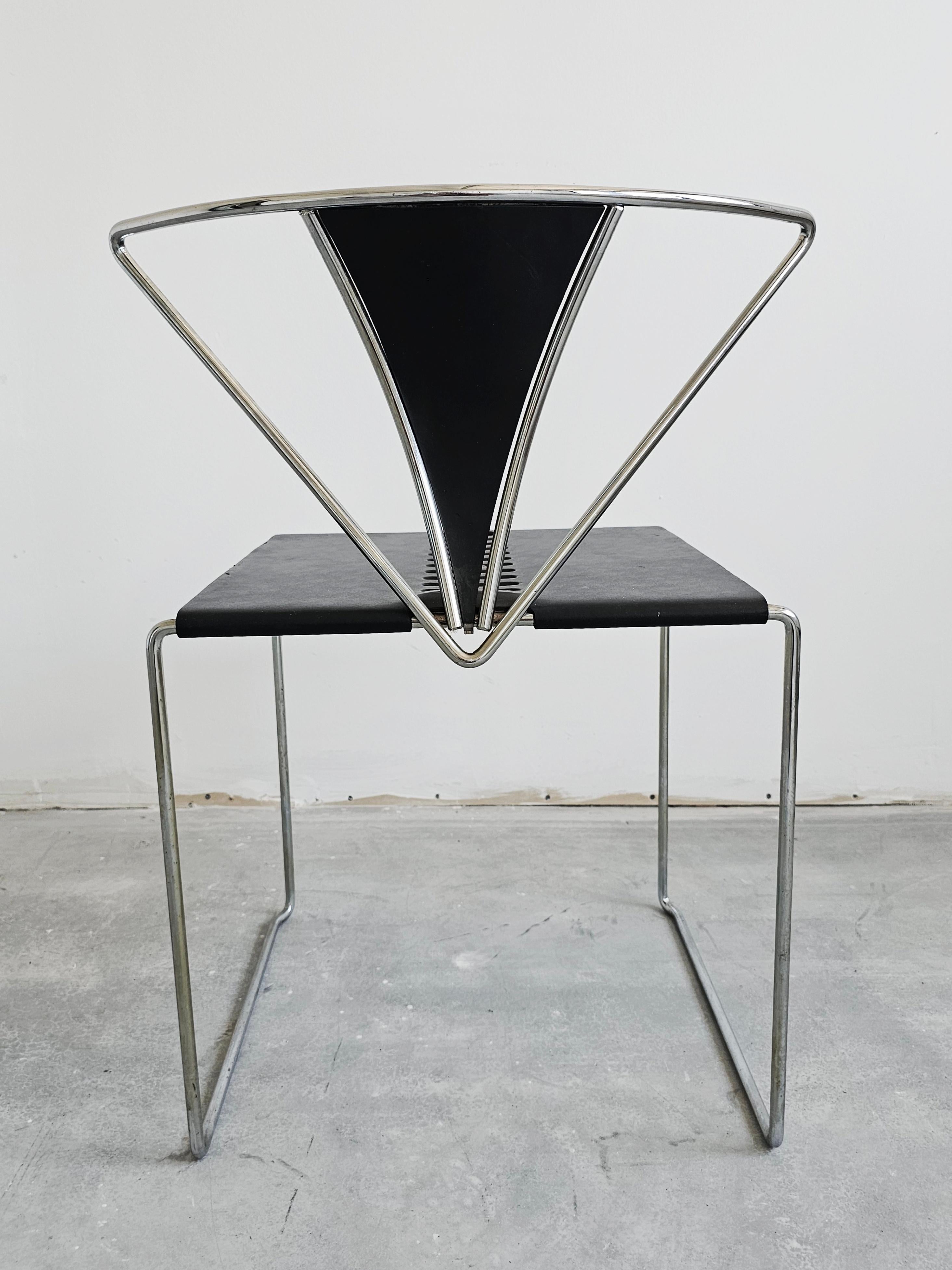 Ensemble de 4 chaises de salle à manger Side conçu par Kazuhide Takahama pour Gavina, Italie en vente 5