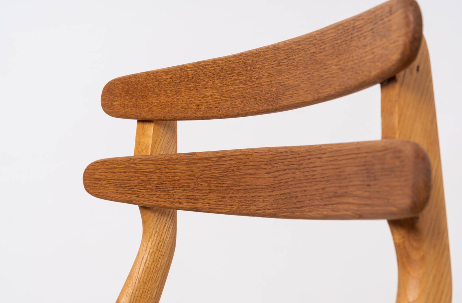 Set di 4 sedie da pranzo, modello SAKS di Poul Volther, design danese, restaurate in vendita 3
