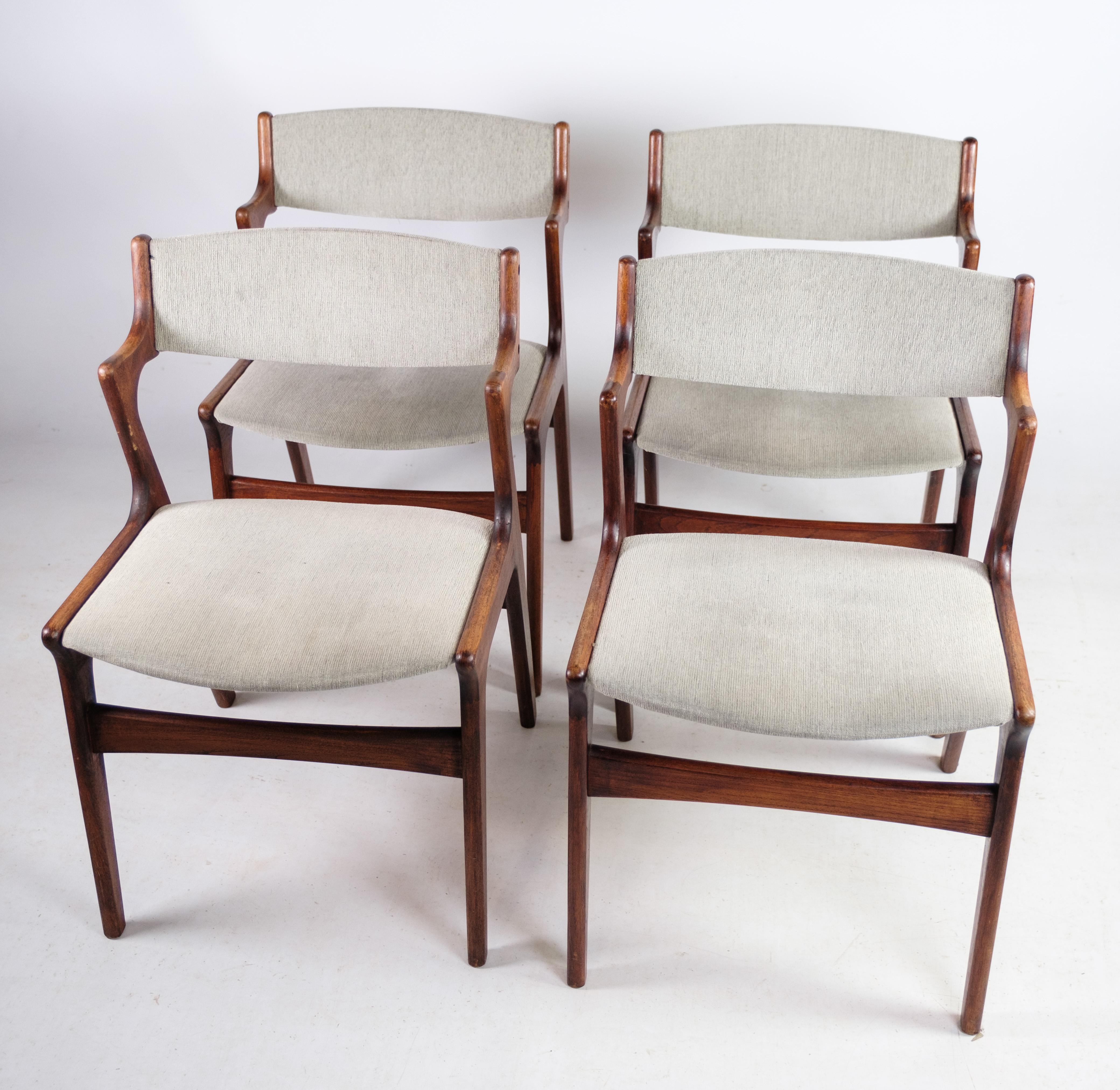 Mid-Century Modern Ensemble de 4 chaises de salle à manger, teck, Nova Furniture, années 1960 en vente
