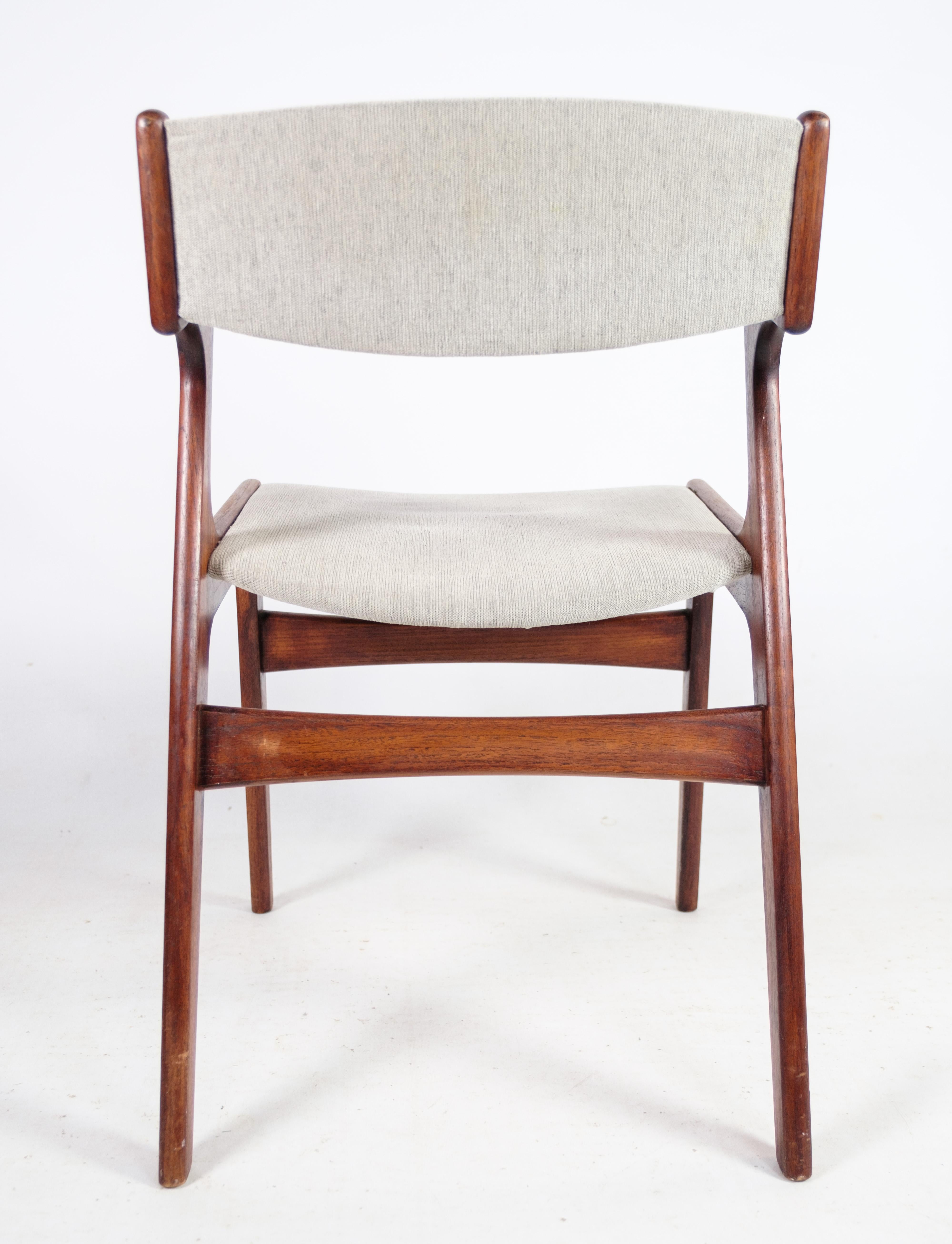 Tissu Ensemble de 4 chaises de salle à manger, teck, Nova Furniture, années 1960 en vente