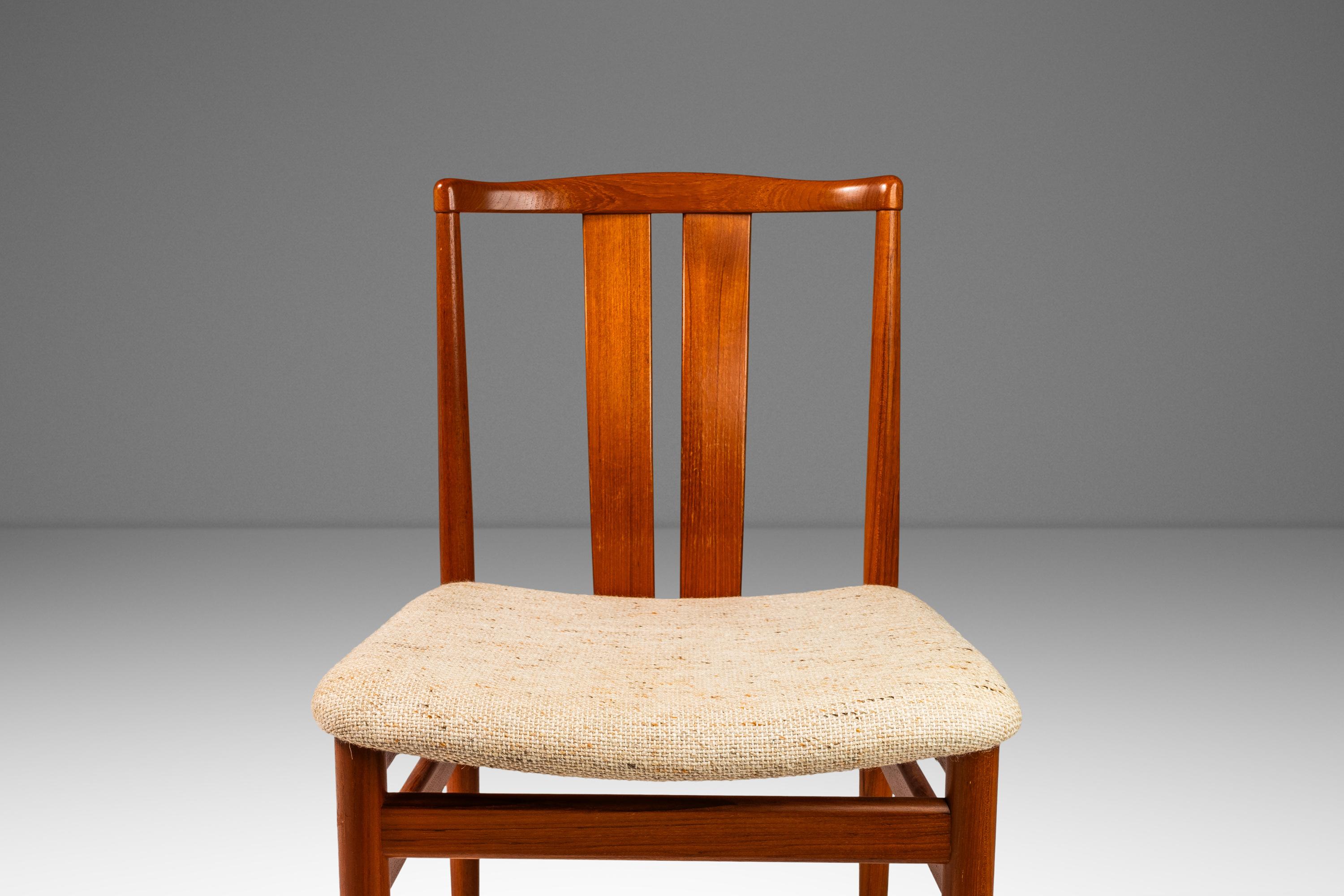 Set of 4 Dining Chairs, Teak & Oatmeal Knit Fabric by Vamdrup Stolefabrik, 1960s For Sale 4