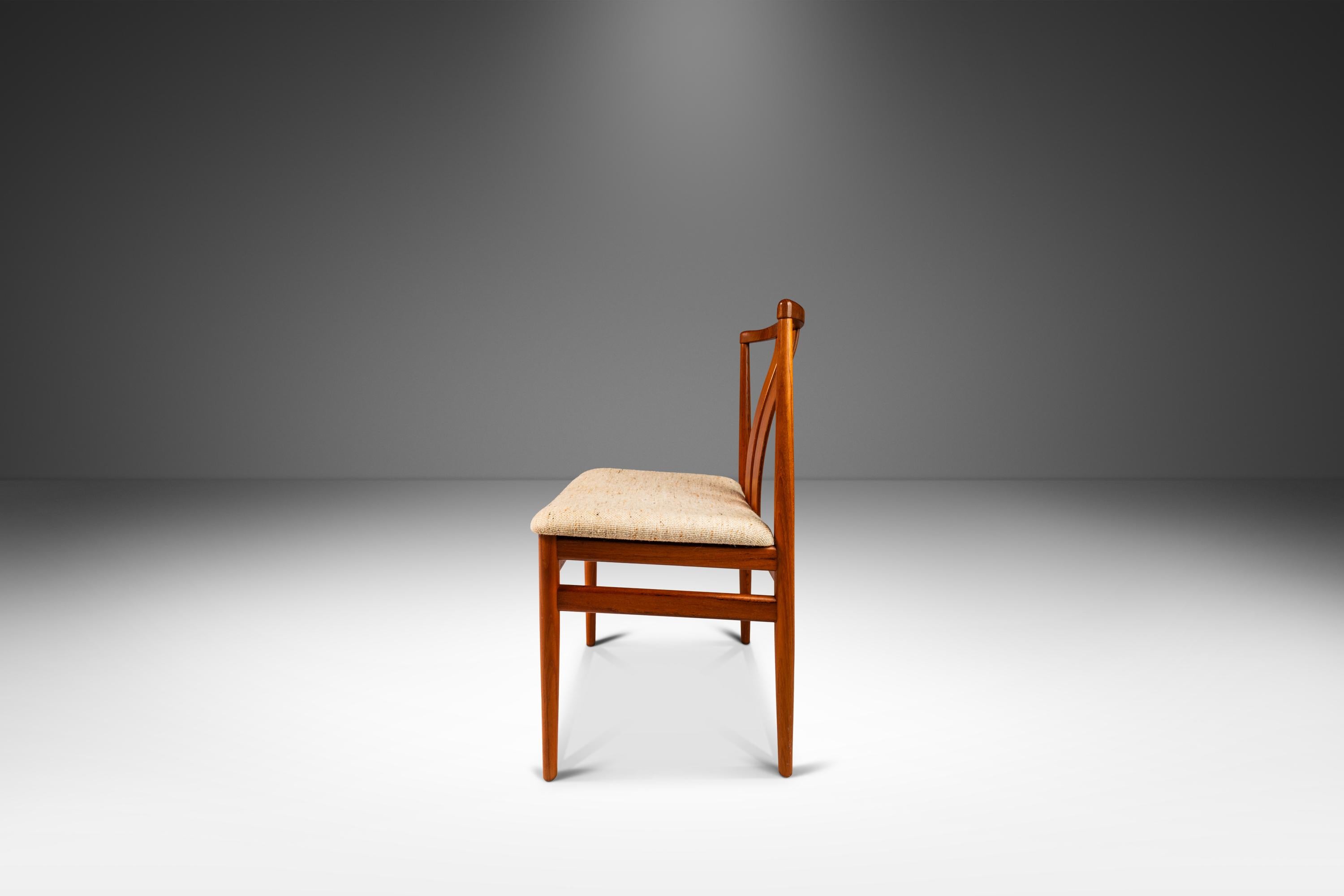 Danish Set of 4 Dining Chairs, Teak & Oatmeal Knit Fabric by Vamdrup Stolefabrik, 1960s