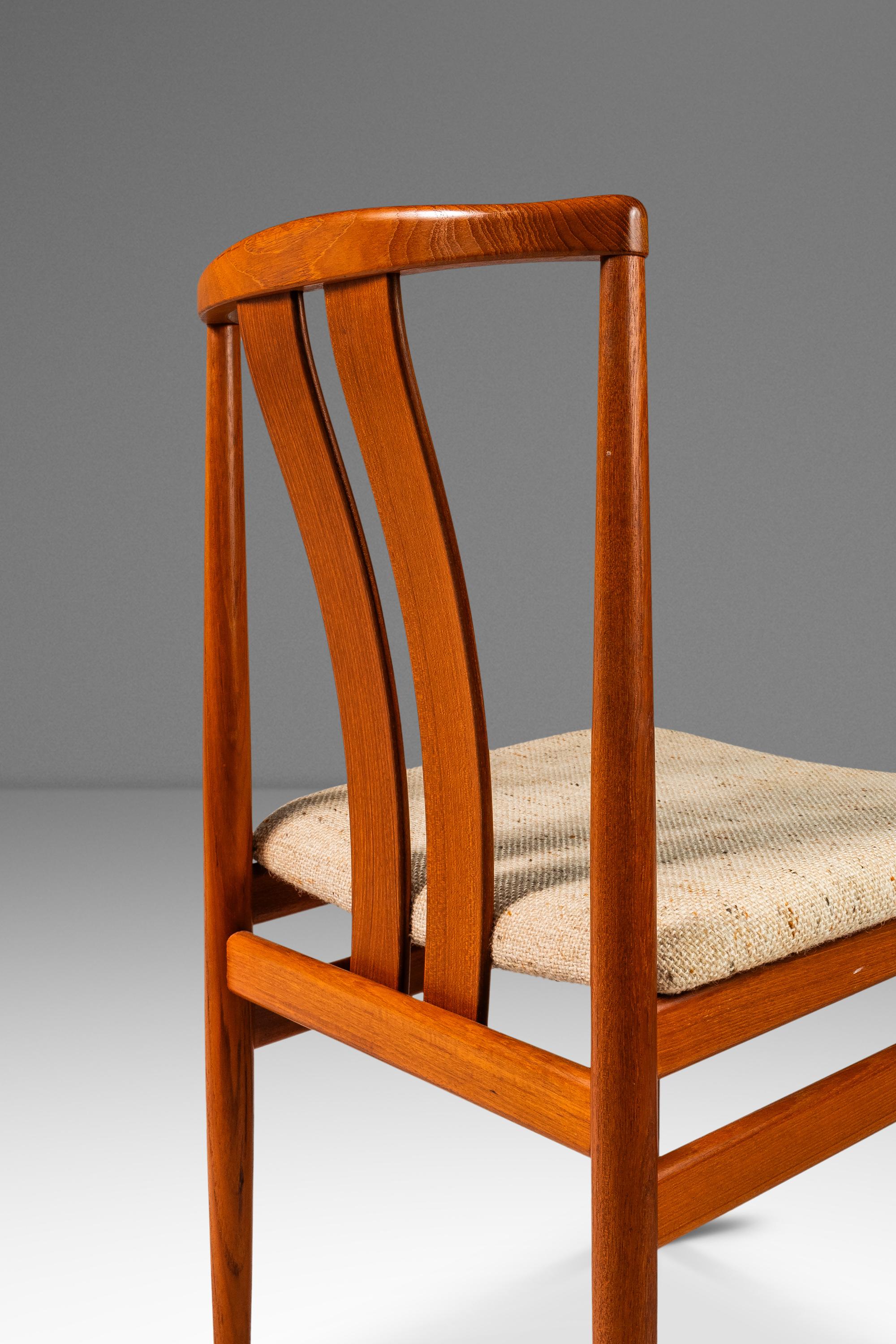 Set of 4 Dining Chairs, Teak & Oatmeal Knit Fabric by Vamdrup Stolefabrik, 1960s For Sale 1