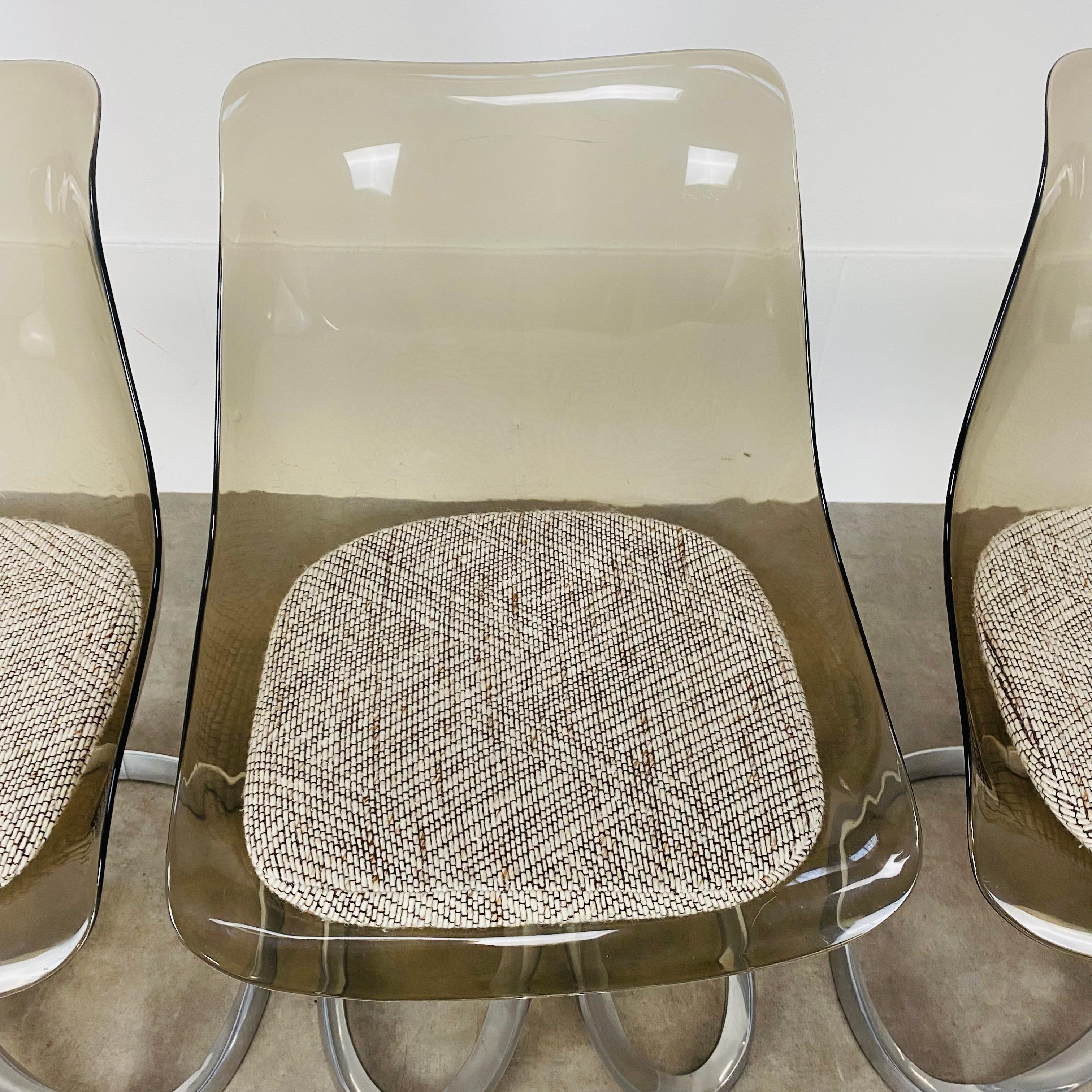 Set of 4 dining room chairs by Michel Charron, plexiglass and aluminium  For Sale 5