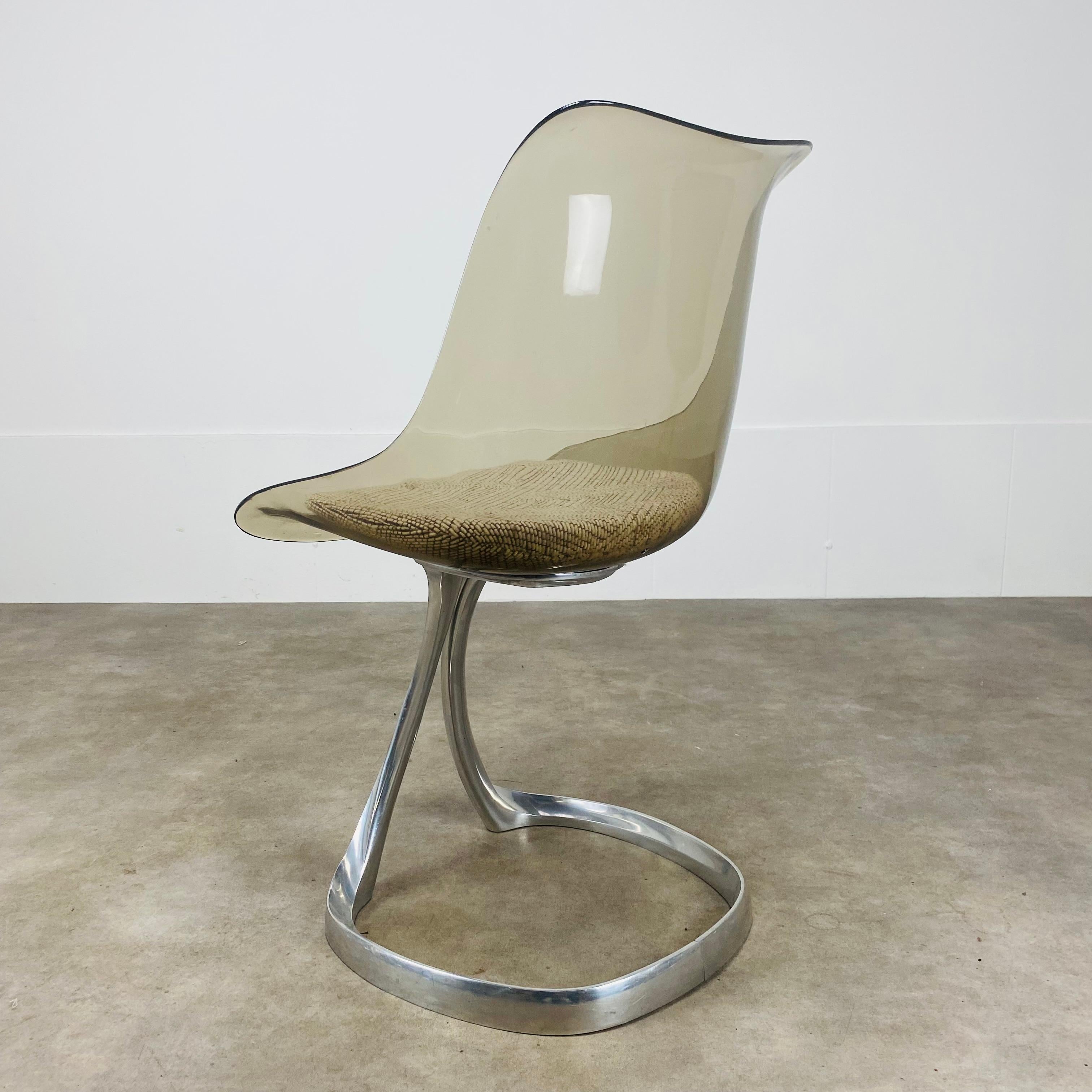 Aluminum Set of 4 dining room chairs by Michel Charron, plexiglass and aluminium  For Sale