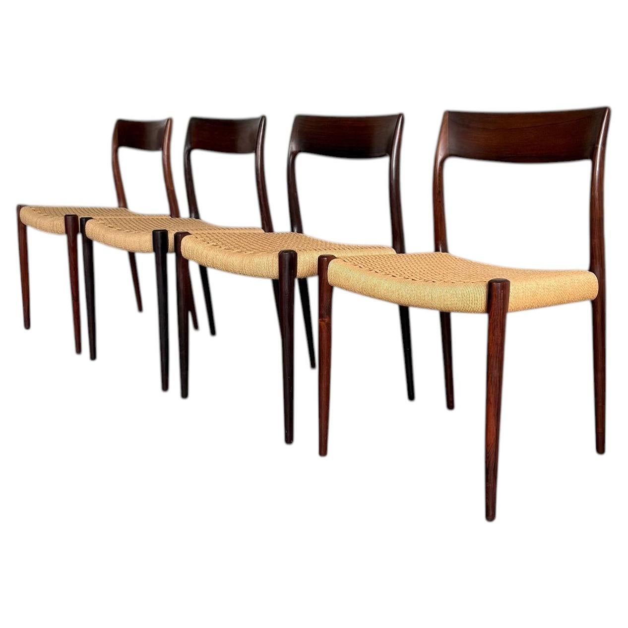 Ensemble de 4 chaises de salle à manger par Niels Otto Moller, Danemark années 1960