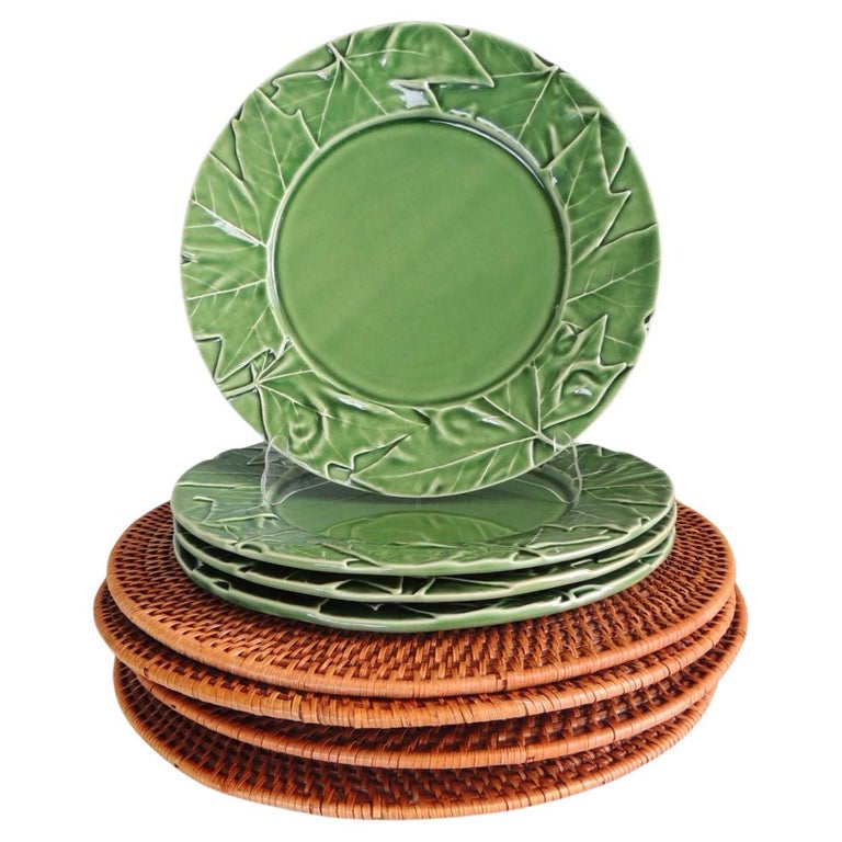 Set of (4) Dinner Plates and Set of (4) Rattan Woven Chargers For Sale
