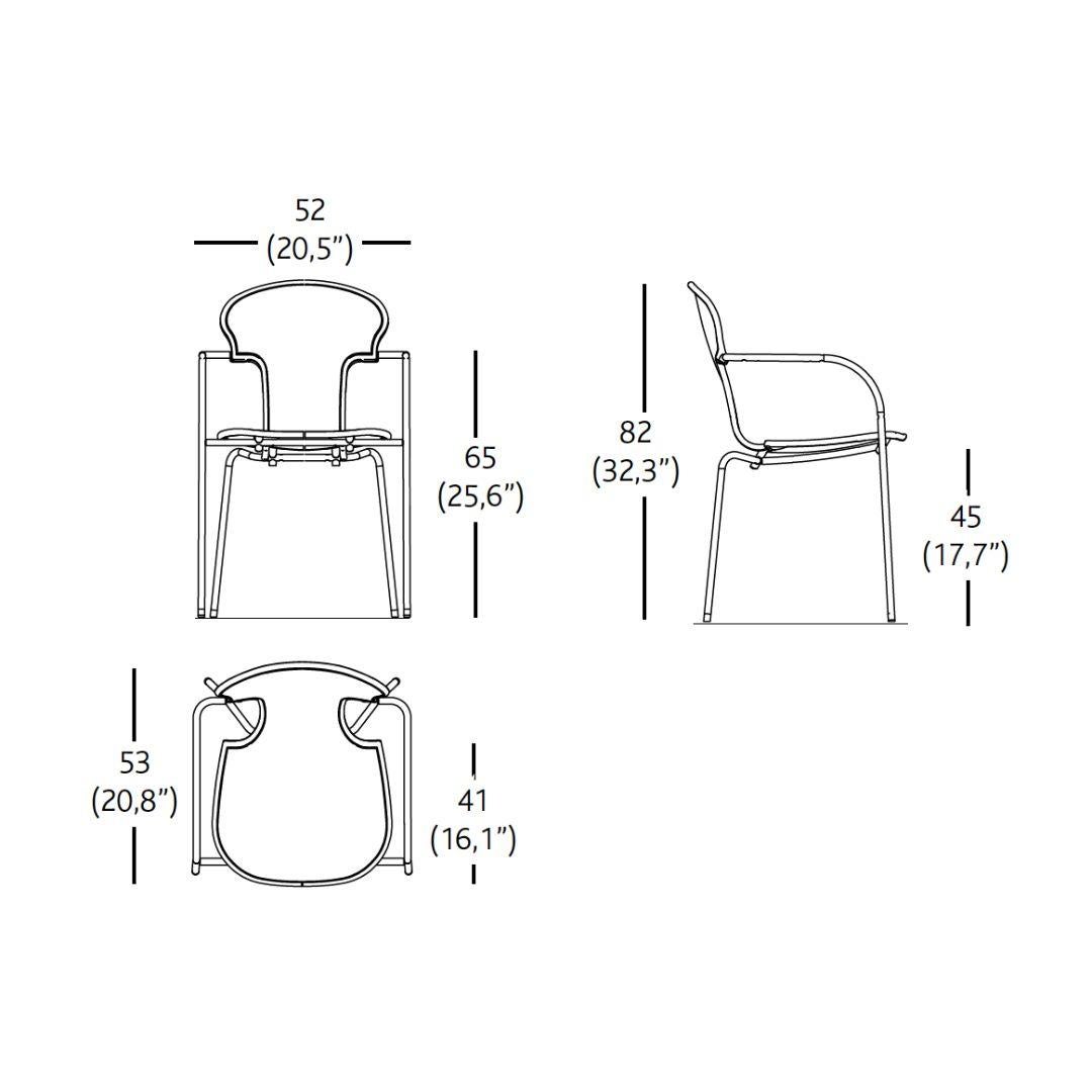 Lot de 4 chaises empilables en plastique noir avec structure en métal par Oscar Tusquets  Neuf - En vente à Barcelona, ES