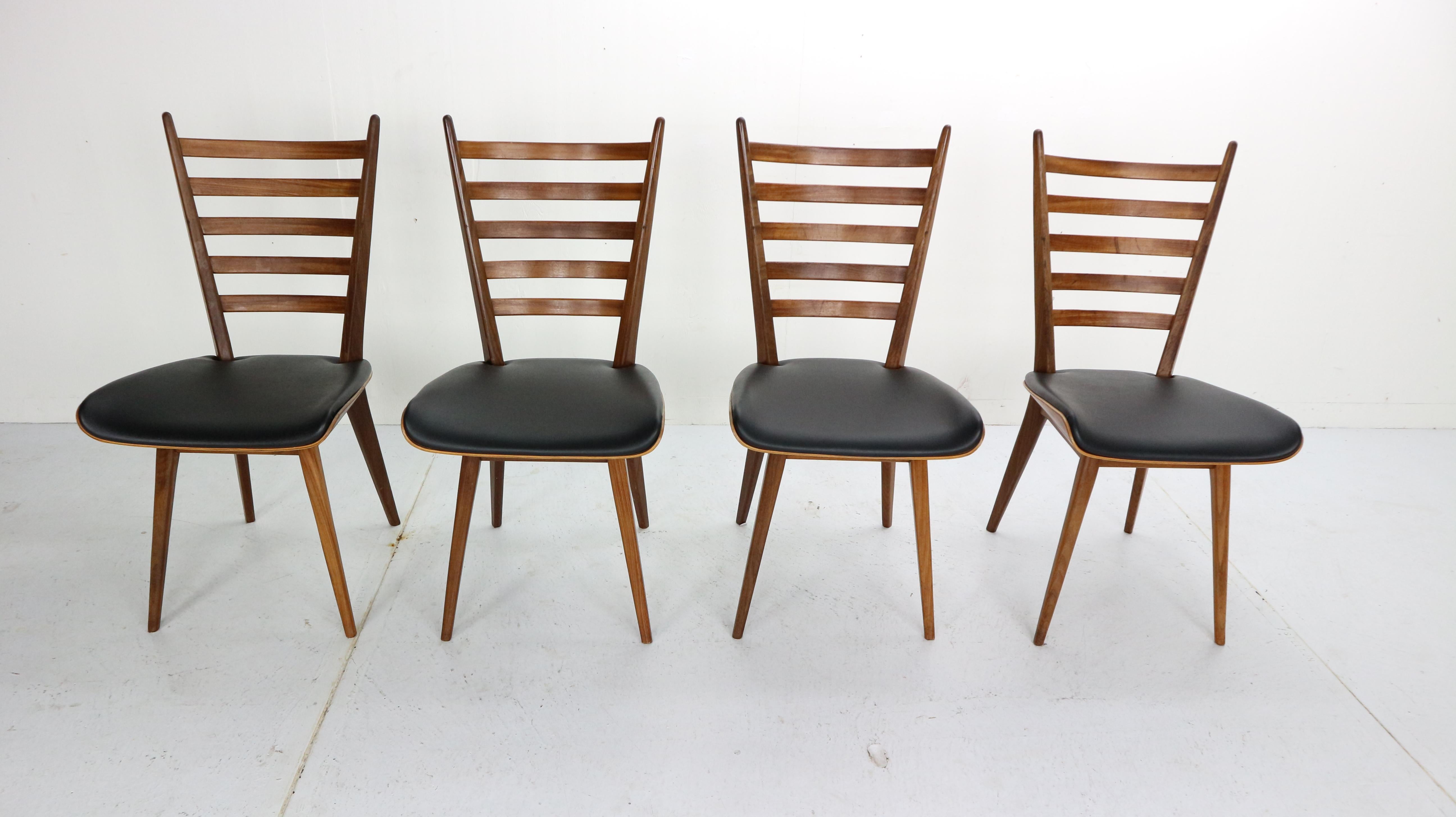 Set of 4 Dinning Room Chairs by Cees Braakman for Pastoe, 1960s Netherlands In Good Condition In The Hague, NL