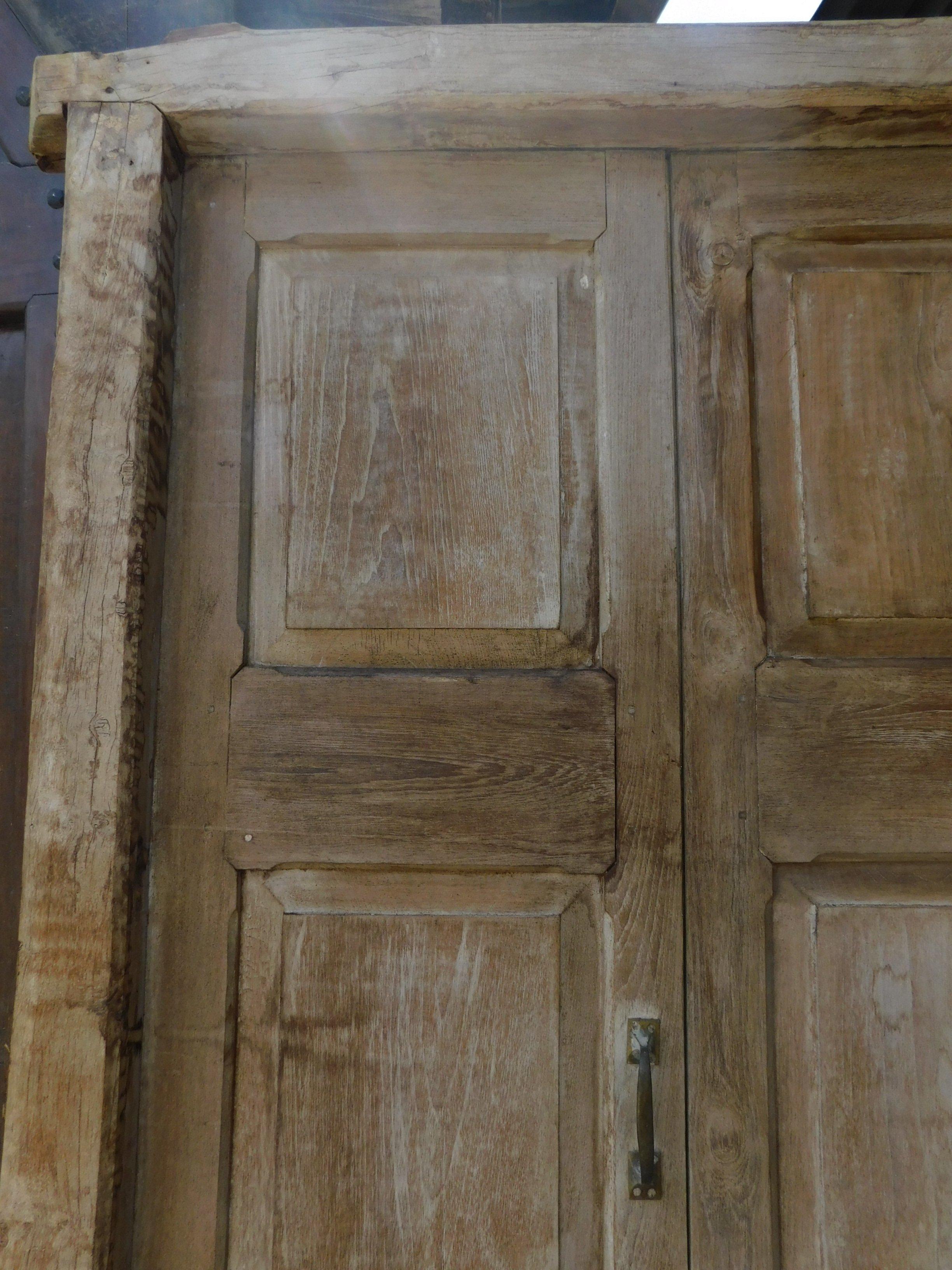 Set aus 4 Türen mit Teakholzrahmen, Indien, 800er Jahre (Handgeschnitzt) im Angebot