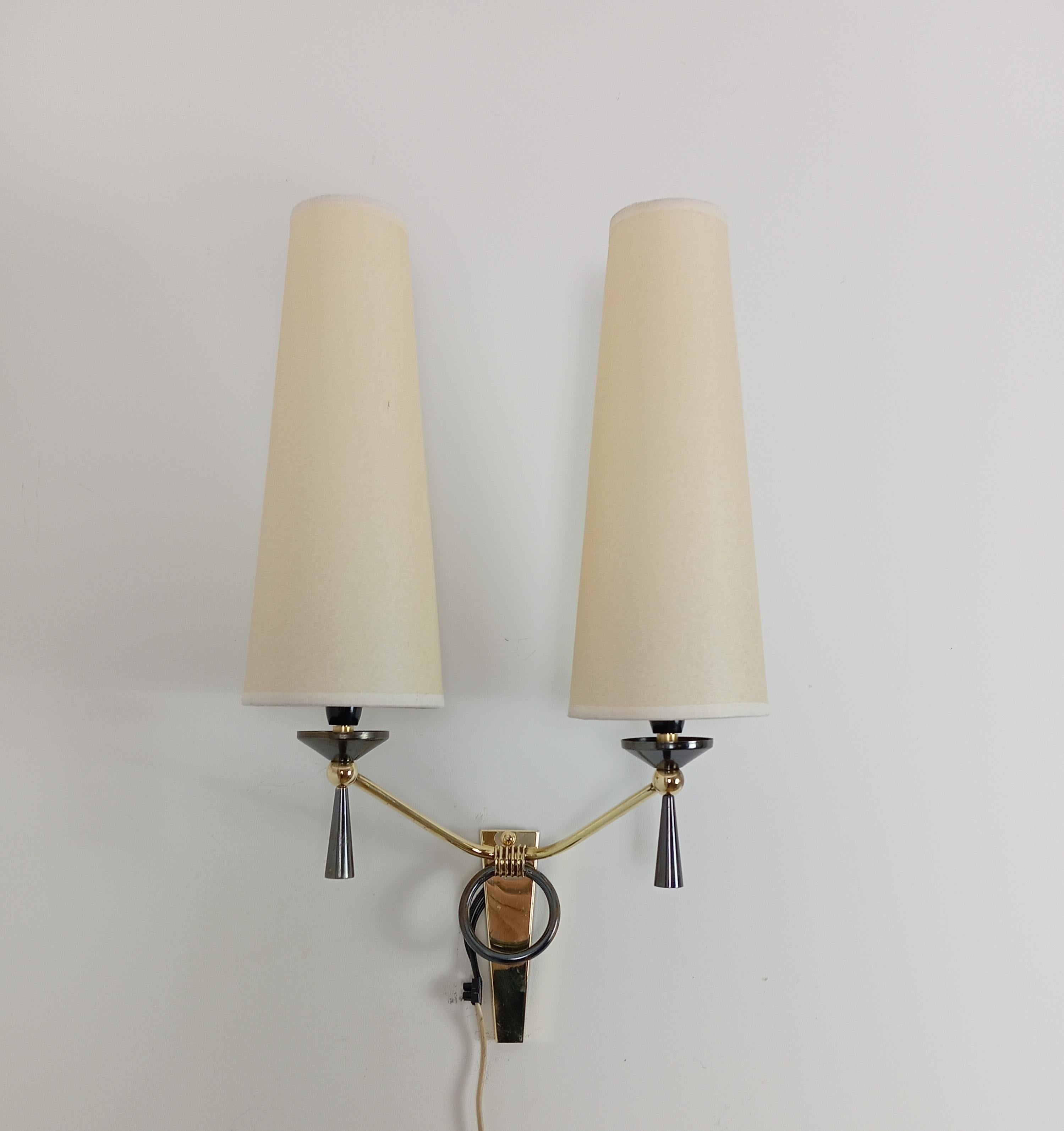 Set of 4 double sconces in brass, Maison Lunel circa 1950 For Sale 5