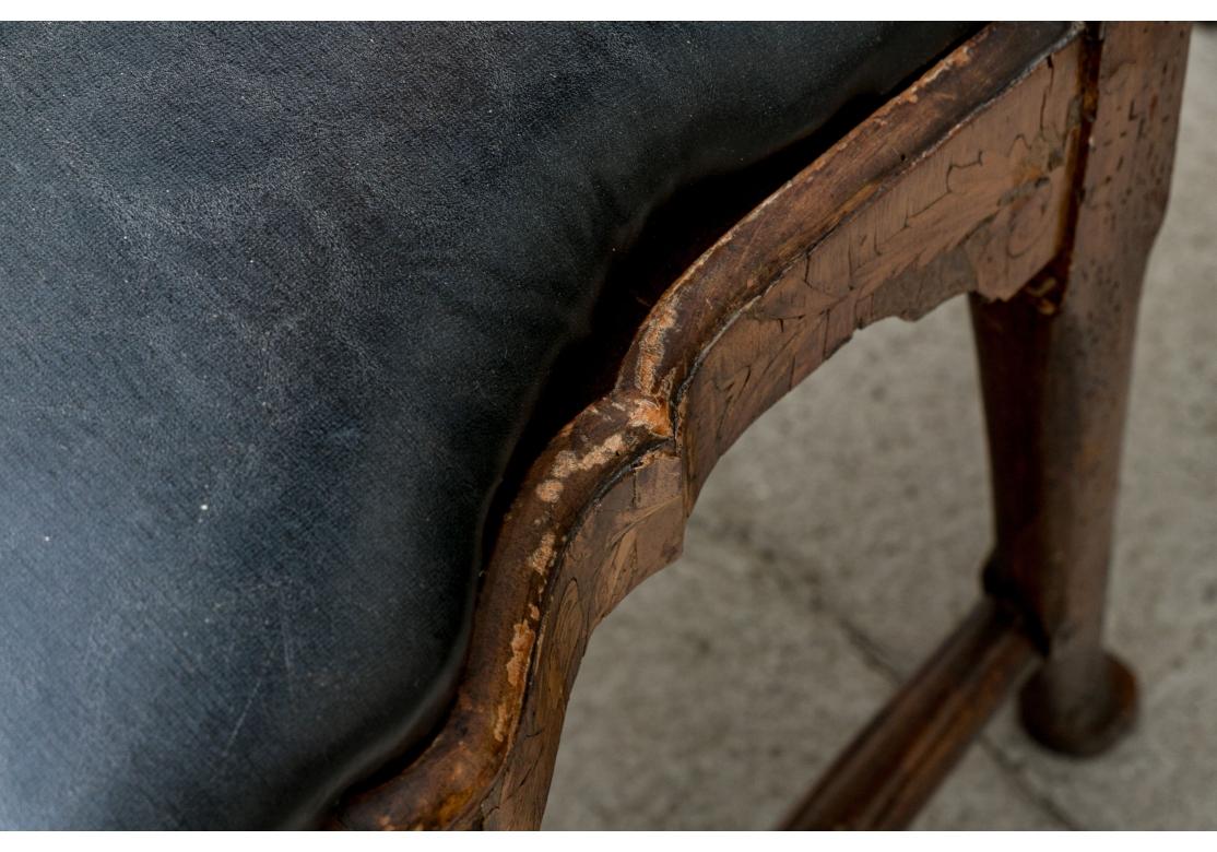 Européen Ensemble de 4 chaises d'appoint en marqueterie de style baroque néerlandais à restaurer en vente
