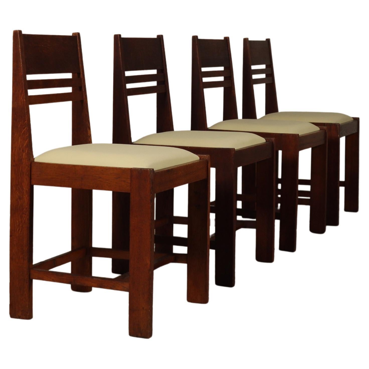 Satz von 4 niederländischen Eichenstühlen der Haager Schule, Niederlande, um 1925-1935