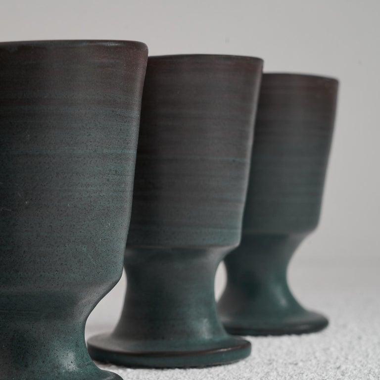 Juego de 4 copas de cerámica holandesa de mediados del siglo XX Studio Pottery en Bueno estado para la venta en Meer, VAN