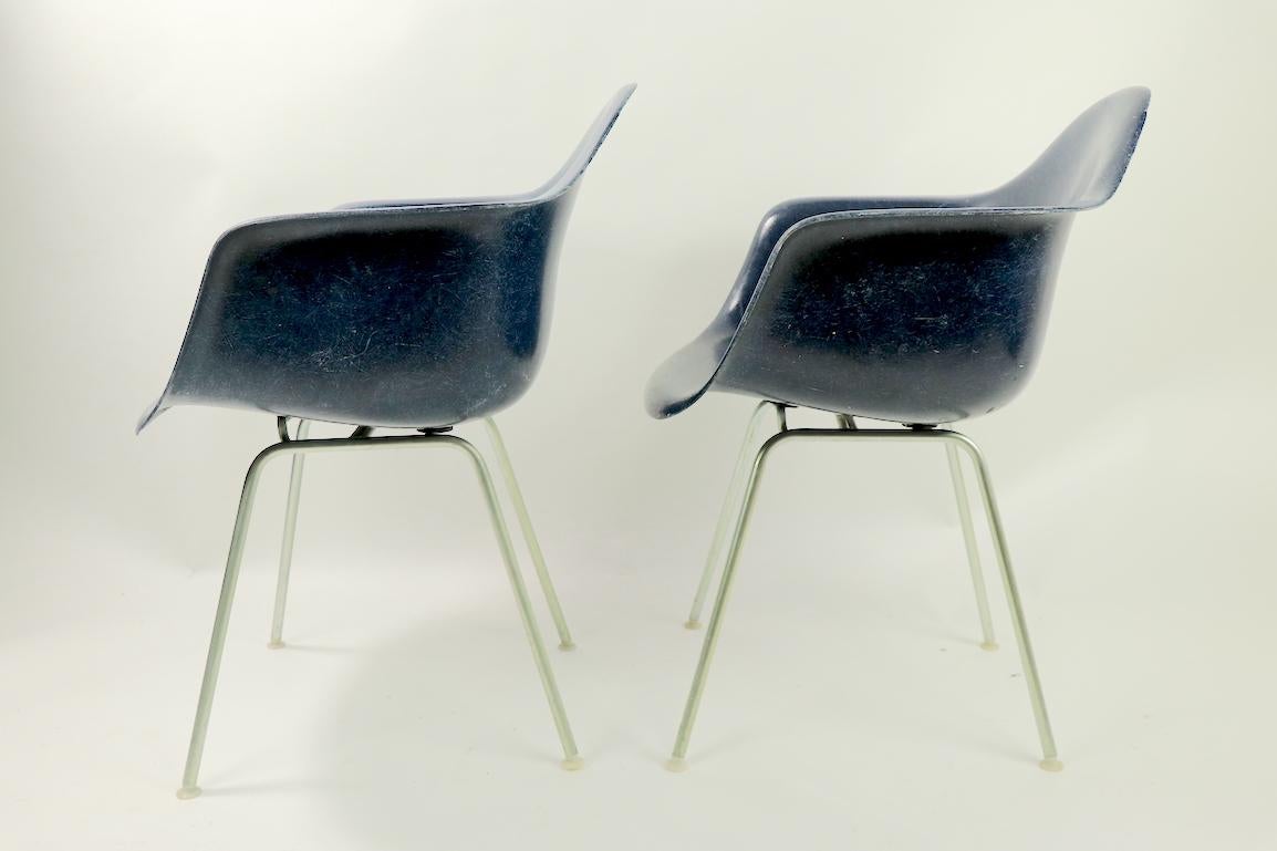 Set of 4 Eames Fiberglass Bucket Chairs 2