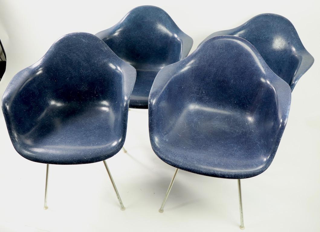 Mid-Century Modern Set of 4 Eames Fiberglass Bucket Chairs