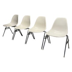 Set of 4 Eames for Herman Miller White Dss Fiberglass Chairs 1950s (Signed)