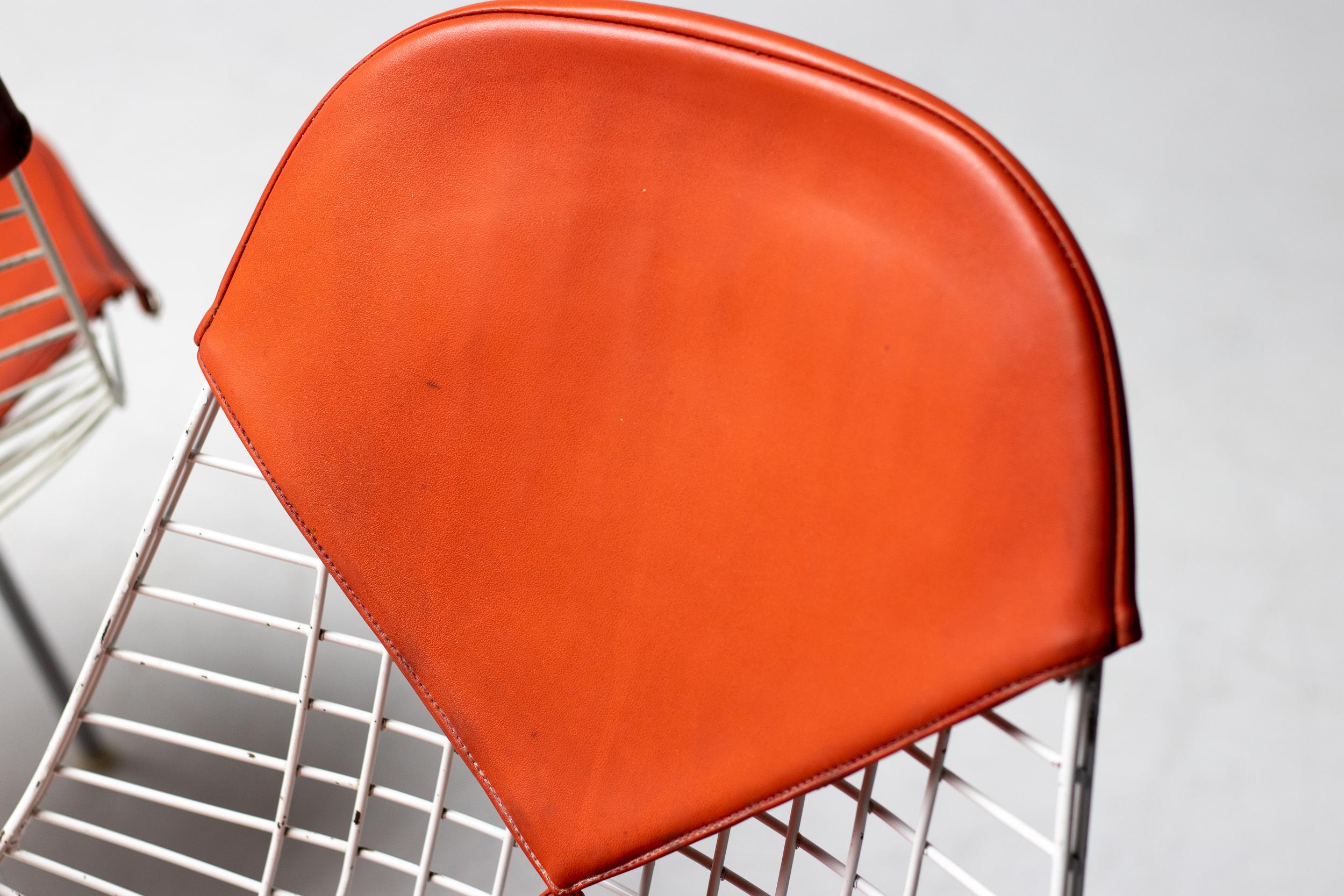 Émaillé Ensemble de 4 chaises Eames en fil de fer pour Herman Miller avec sièges Bikini originaux de Girard en vente