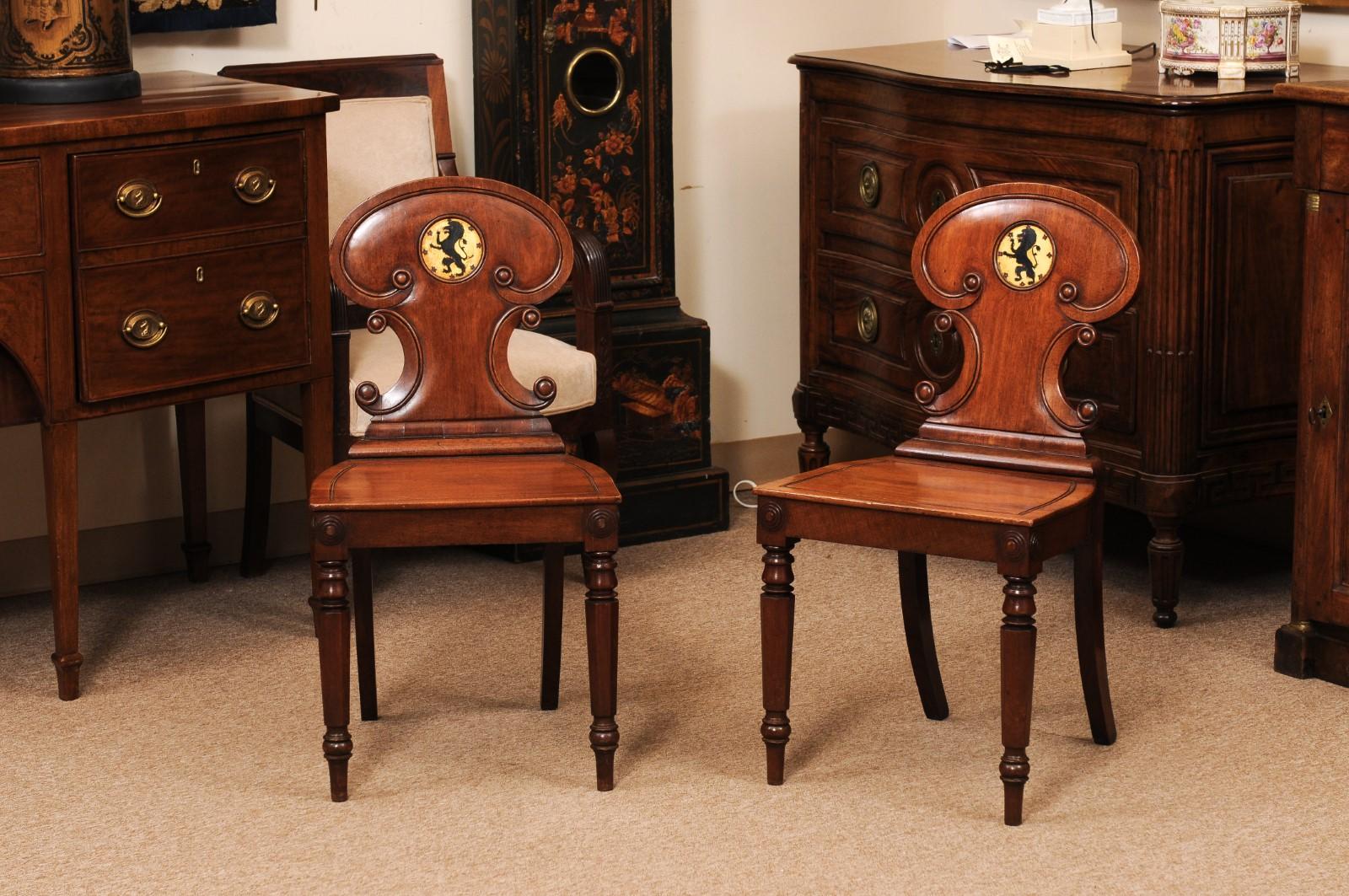 Ensemble de 4 chaises de salle en acajou anglais du début du 19e siècle État moyen - En vente à Atlanta, GA