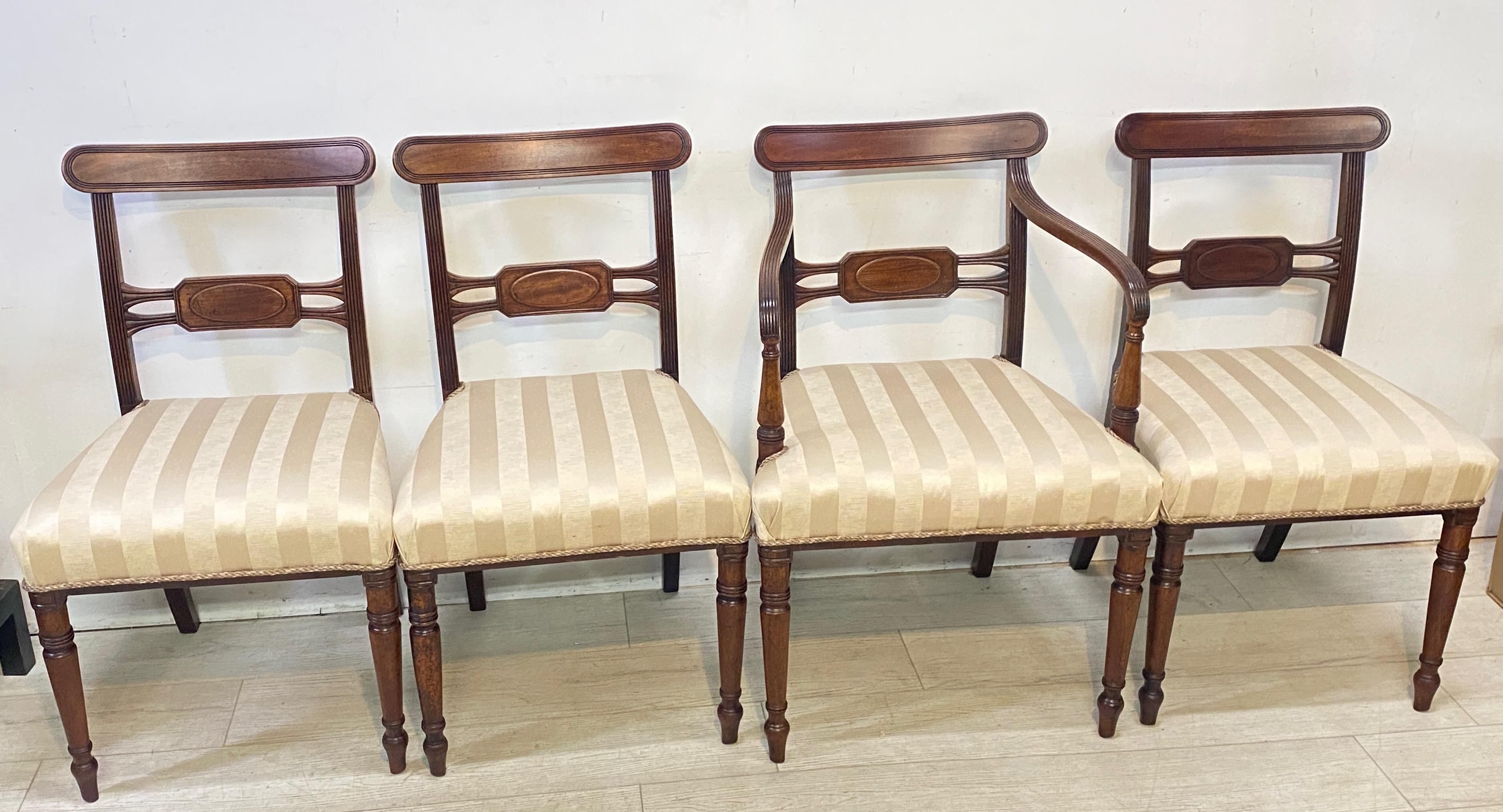 Set of 4 Early 19th Century English Regency Mahogany Dining Chairs, circa 1820 For Sale 4