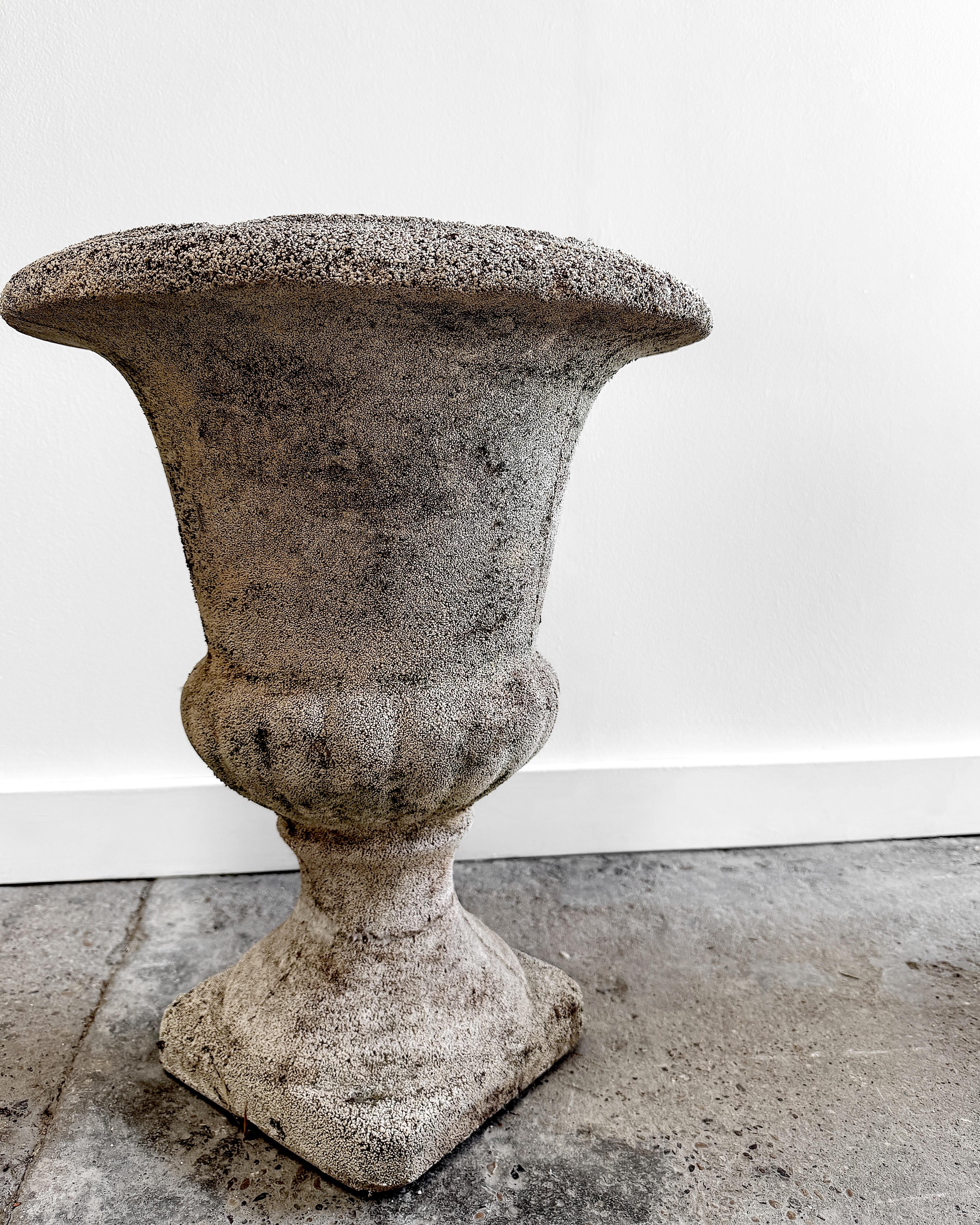 Set of 4 Early 20th Century Classic French Cement Urn Planters For Sale 12