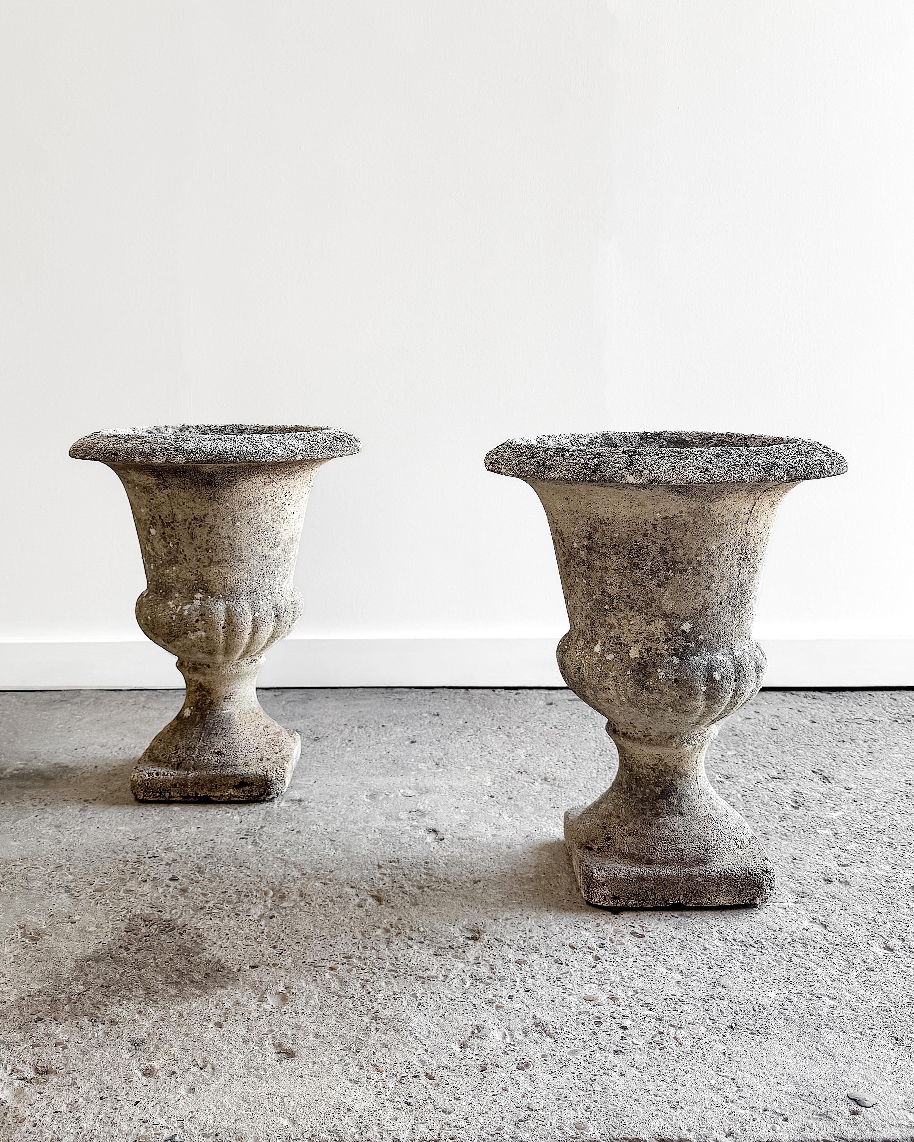 Set of 4 Early 20th Century Classic French Cement Urn Planters For Sale 16