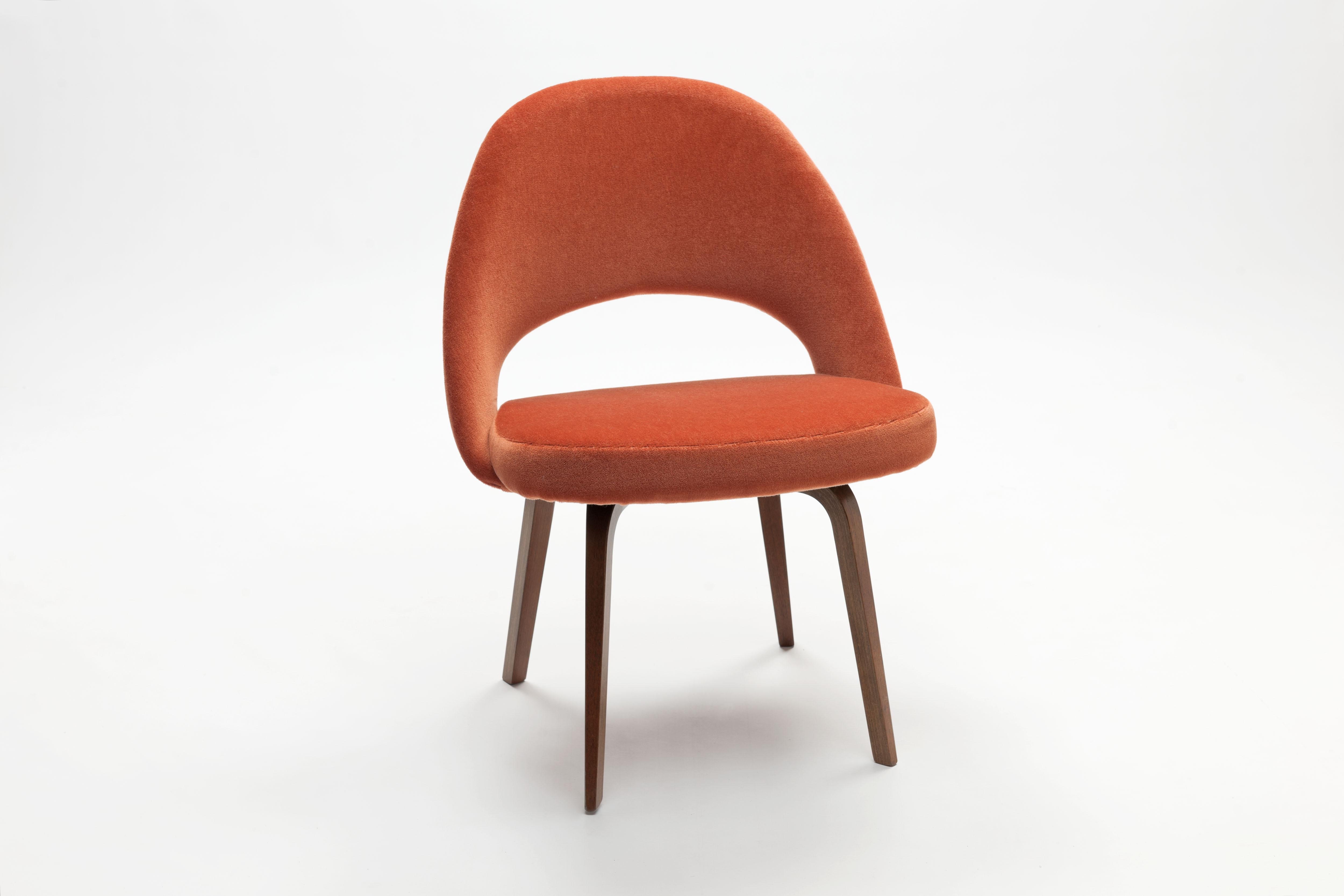 Eero Saarinen Executive Side Chairs with Wooden Legs 2