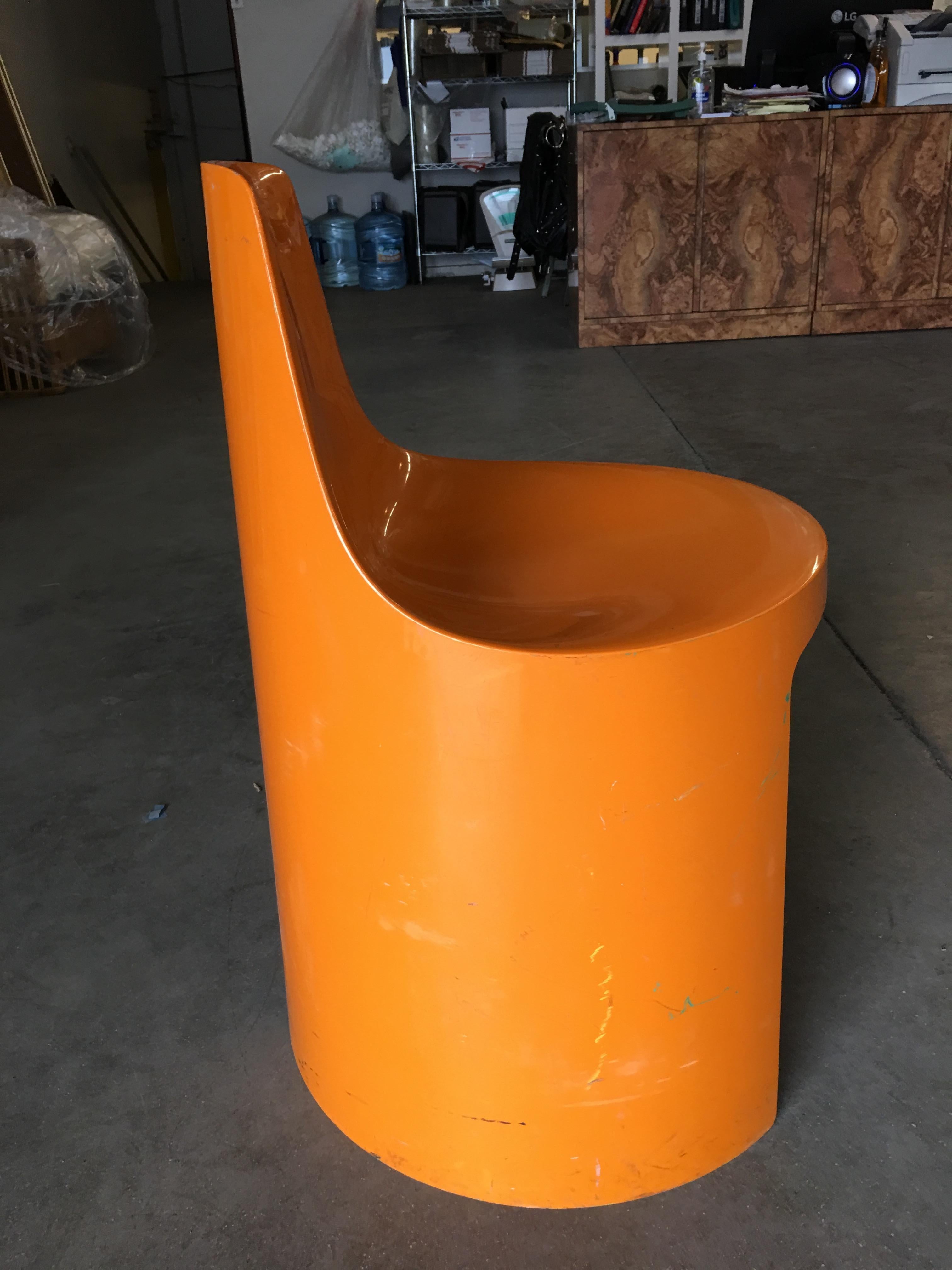 Set of 4 Early Swedish Orange Plastic Stacking Side Chairs by Overman In Excellent Condition In Van Nuys, CA