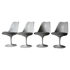 Set of 4 Eero Saarinen for Knoll Tulip Chairs, circa 1959